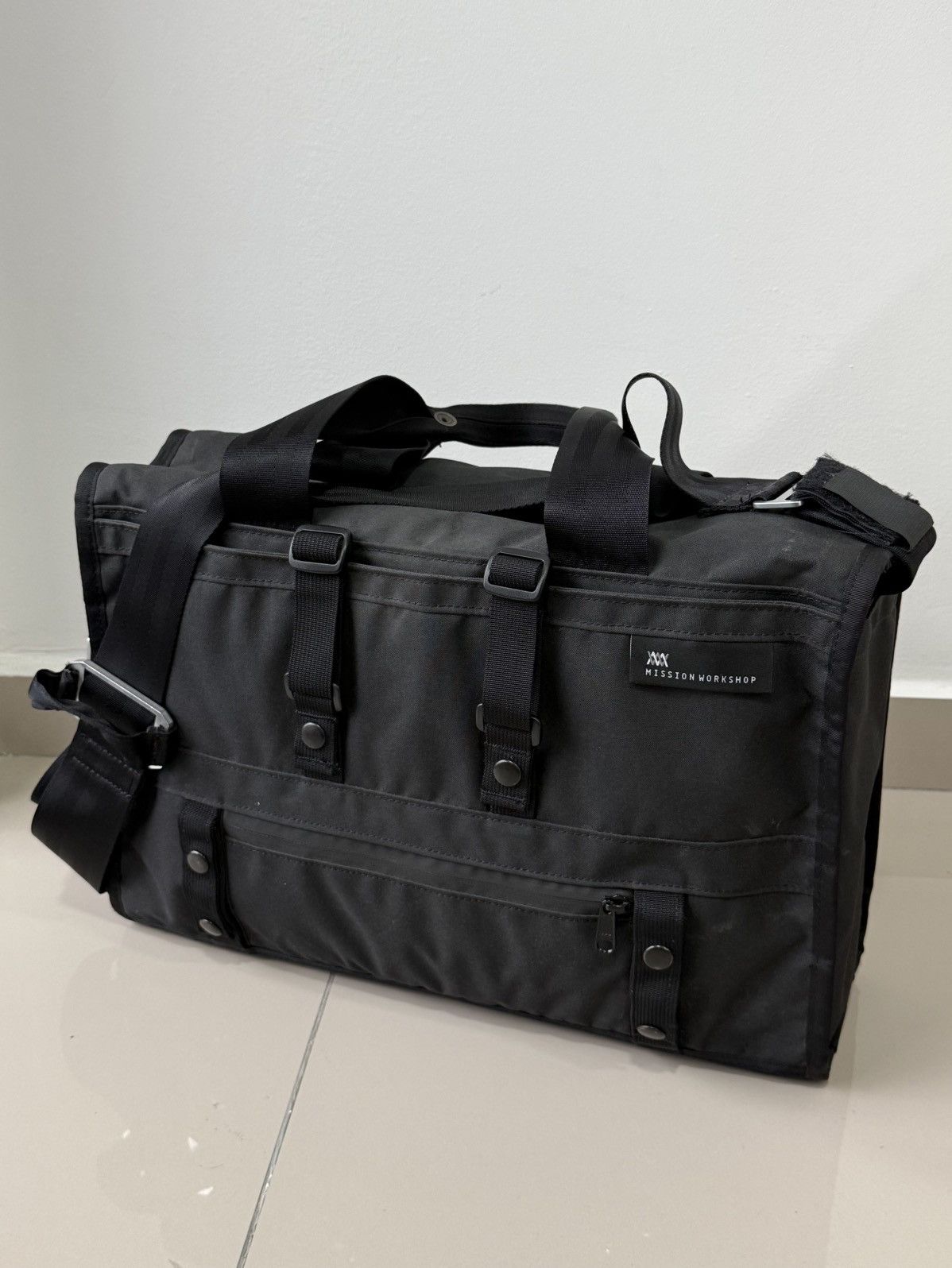 Mission Workshop Mission Workshop Transit Laptop Massanger Size ONE SIZE - 1 Thumbnail