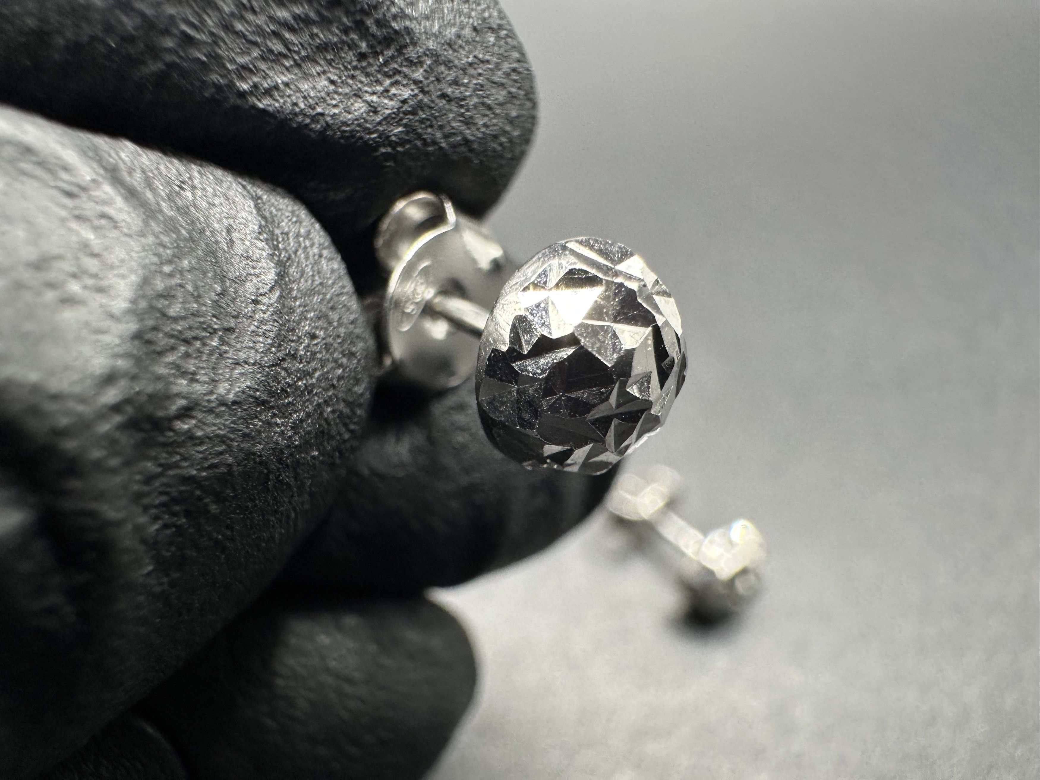 Jewelry STERLING SILVER 925 DIAMOND CUT ROCK STUDS Size ONE SIZE - 4 Thumbnail
