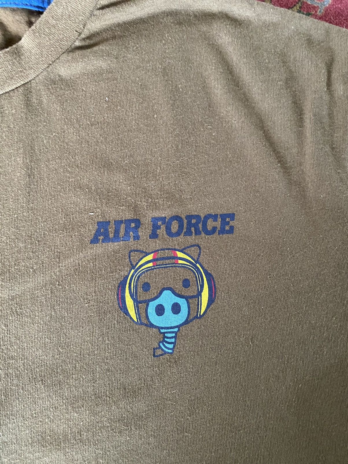 Japanese Brand 🔥RARE🔥Vintage Y2k Drug Store’s Air Force Tee Size US L / EU 52-54 / 3 - 4 Thumbnail