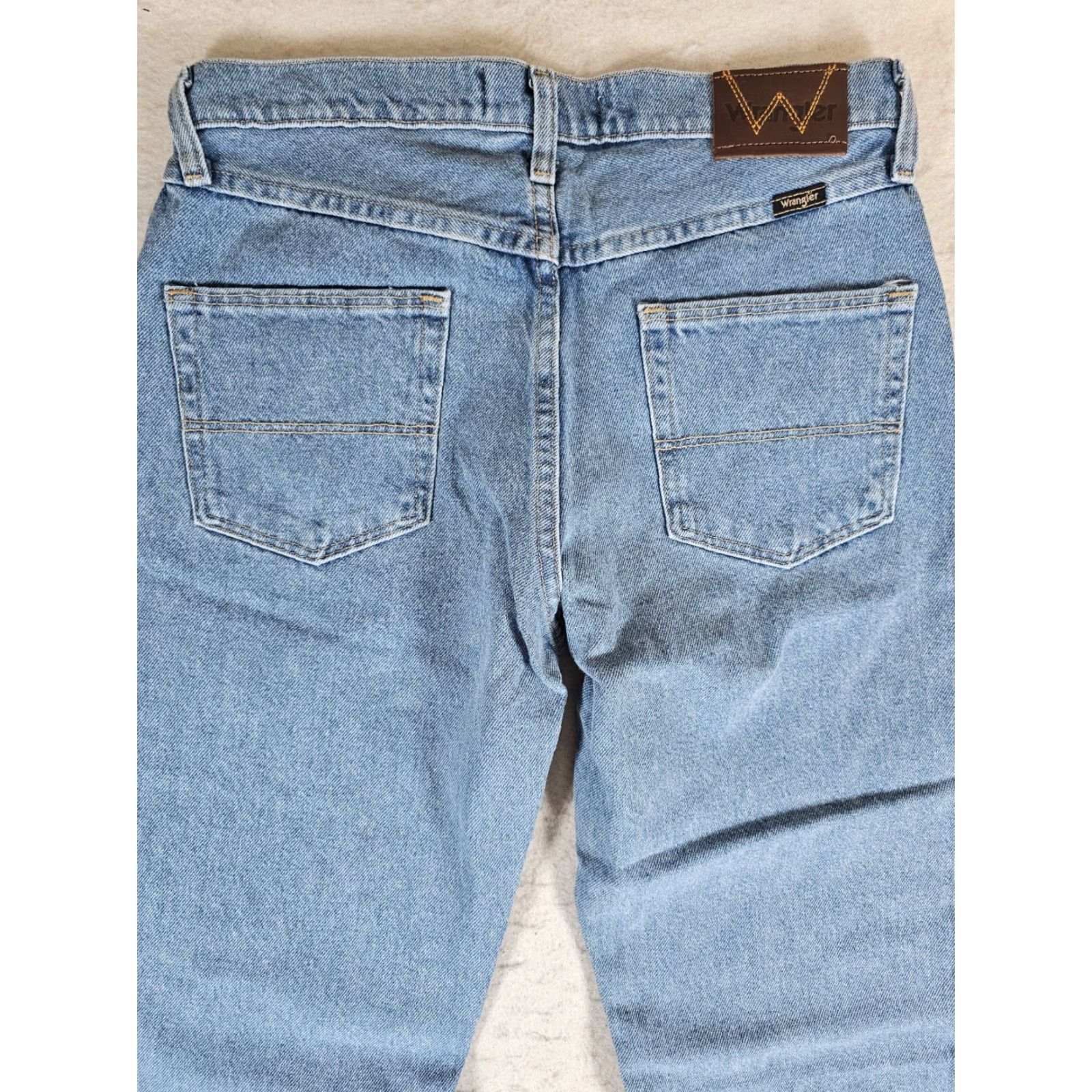 Wrangler Wrangler Jeans Men’s Regular Fit Denim Light Wash 30x30 Rugged Wear Size US 30 / EU 46 - 6 Thumbnail