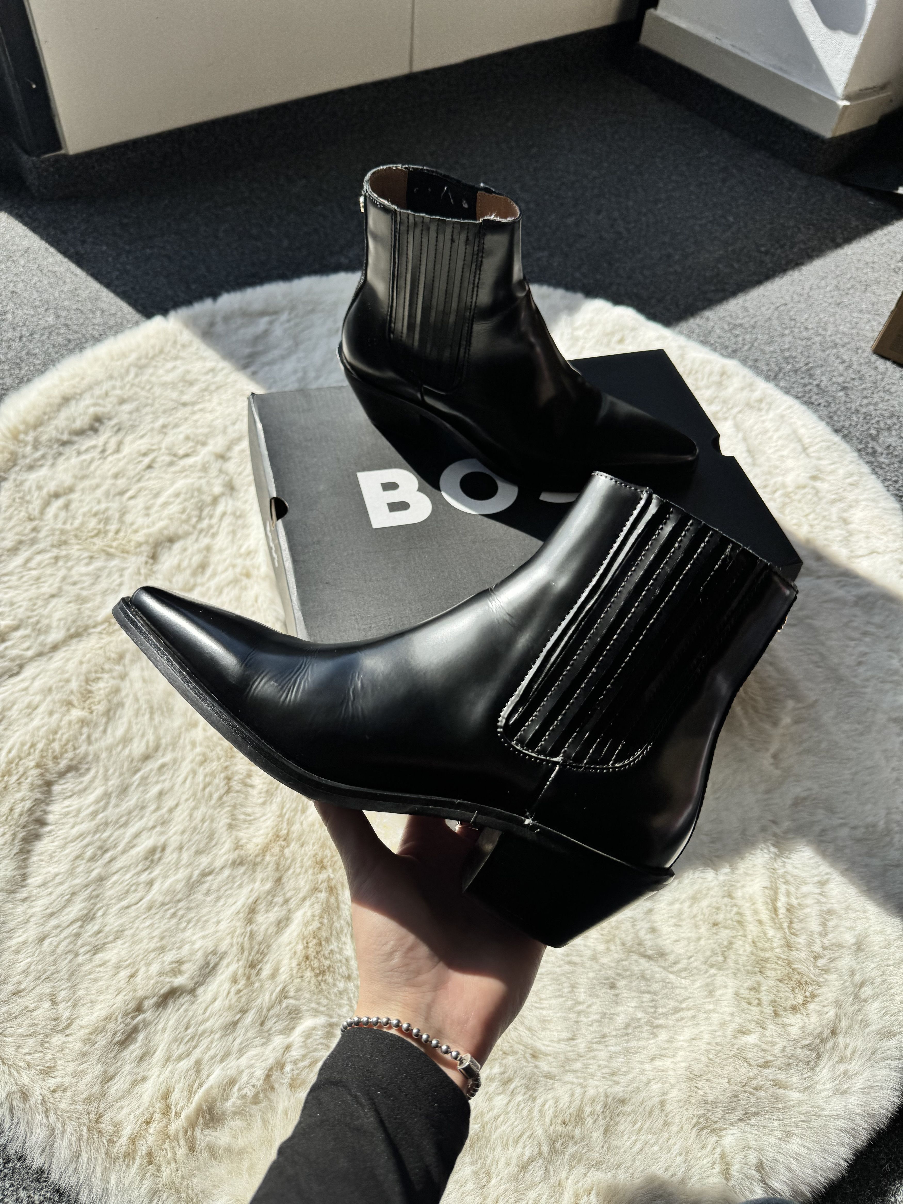 Hugo Boss BOSS Niara EU 39 black leather ankle cowboy boots Size US 9 / IT 39 - 5 Thumbnail