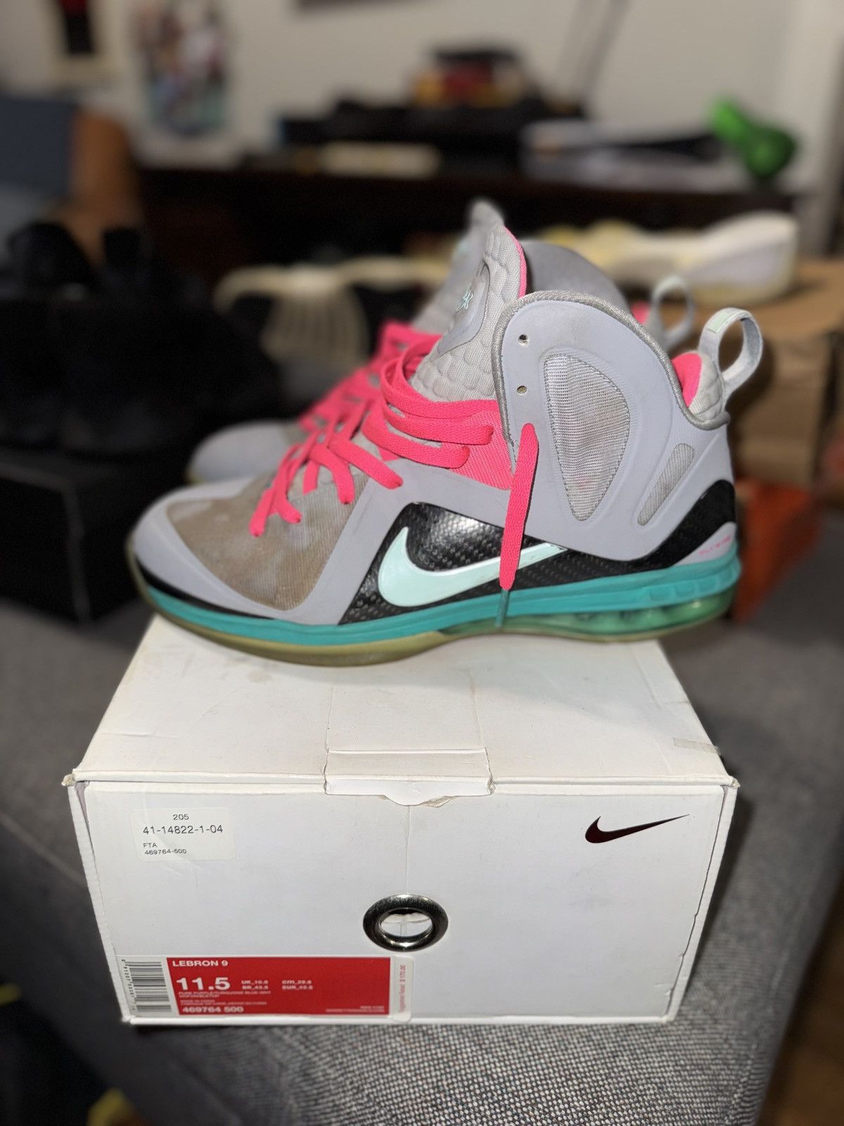 Nike LeBron 9 South Beach P.S. Elite Size US 11 / EU 44 - 2 Thumbnail