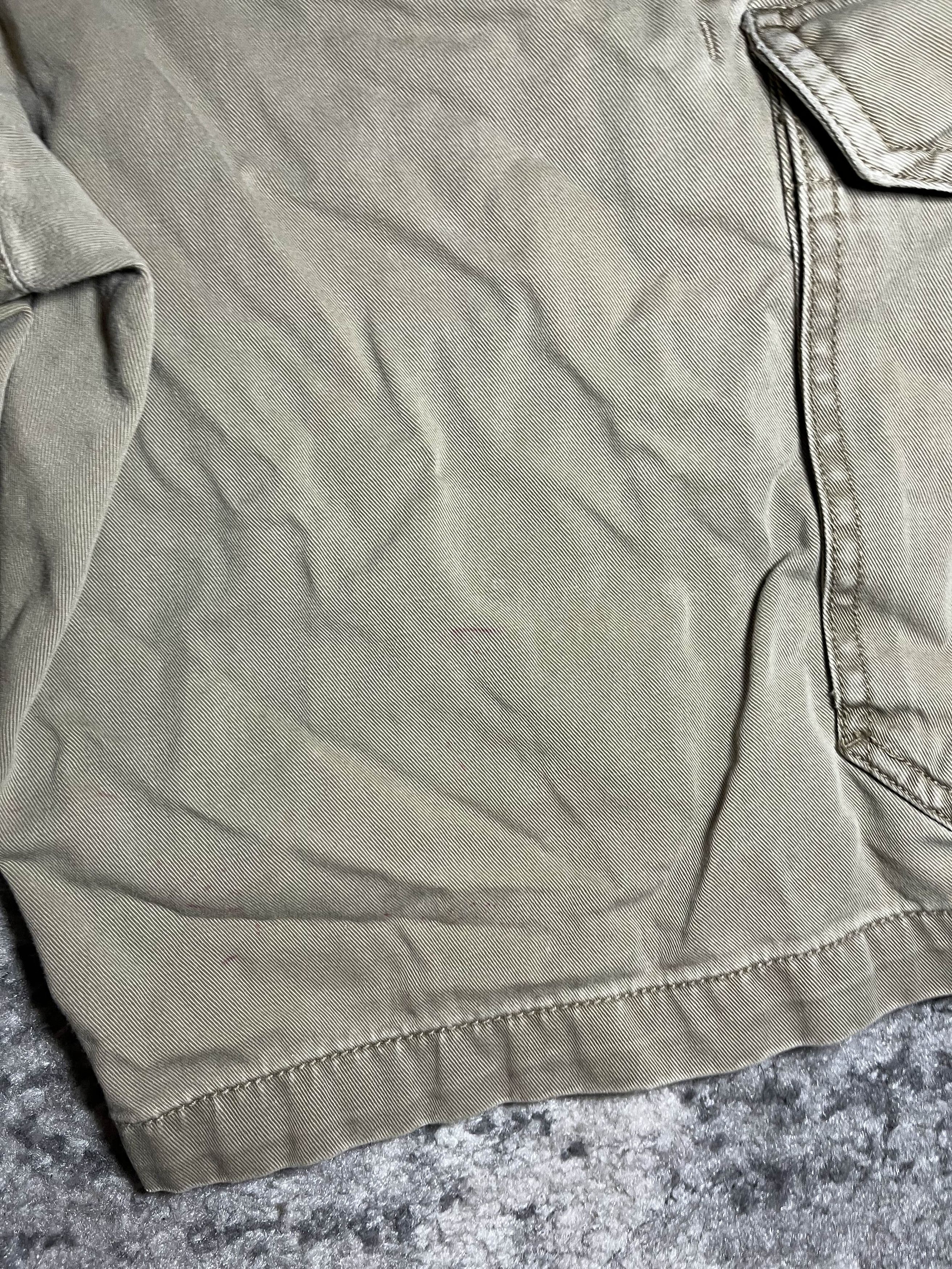 Old Navy Y2K Old Navy Khaki Baggy Cargo Shorts Size US 34 / EU 50 - 6 Thumbnail