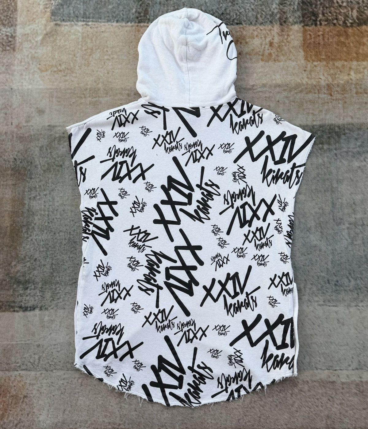 Japanese Brand 24 Karats Hoodie Set White Tribal Streetwear Shorts Set Size US L / EU 52-54 / 3 - 3 Thumbnail