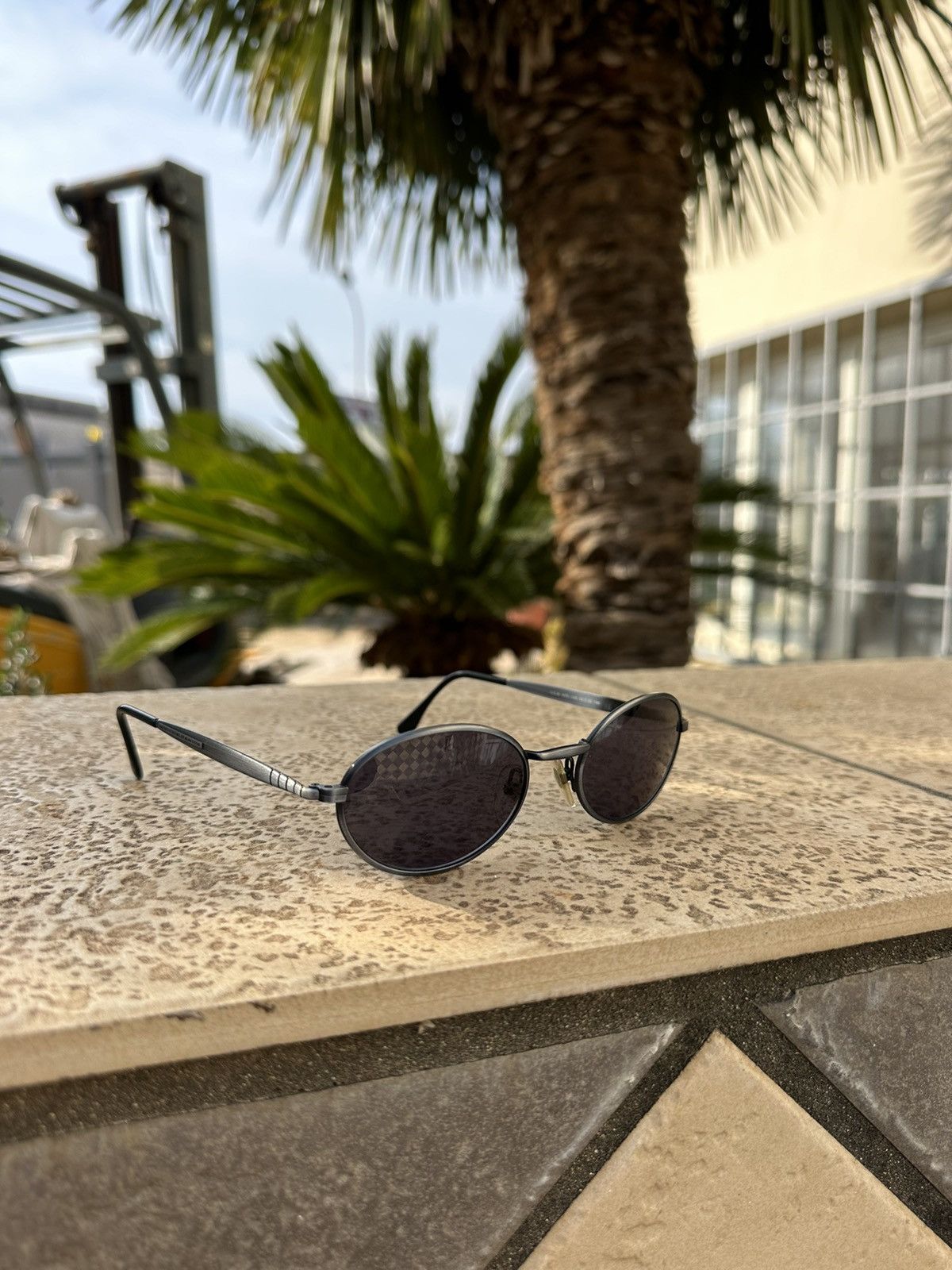 Gently Worn United Colors Of Benetton Sunglasses United Colors of Benetton 018 135V – Vintage Frames Company main image 3