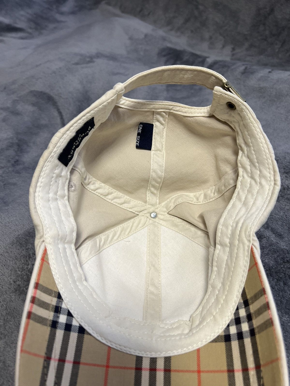 Burberry Burberry Hat Beige Cap Size ONE SIZE - 12 Thumbnail