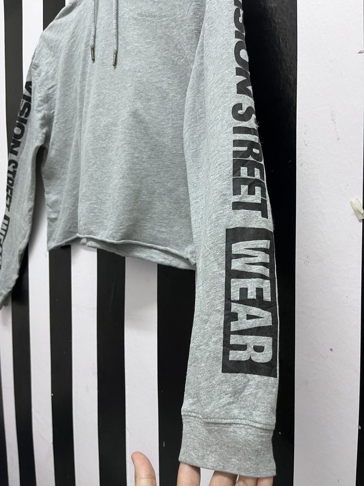 Vision Streetwear Vision Streetwear Cropped Sidetape Women hoodie Size US S / EU 44-46 / 1 - 3 Thumbnail