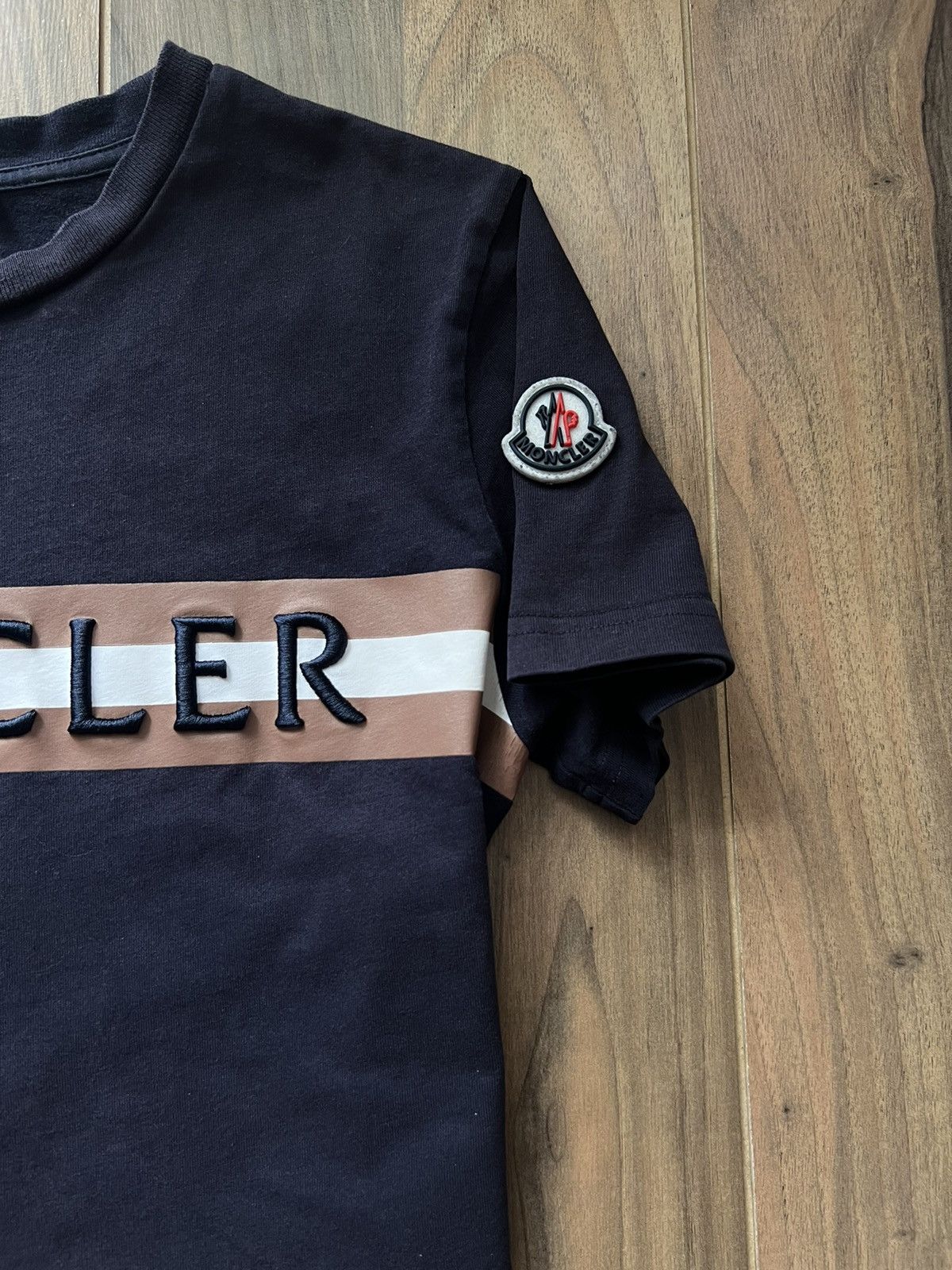 Moncler Moncler Big Logo Tee Size US XS / EU 42 / 0 - 3 Thumbnail