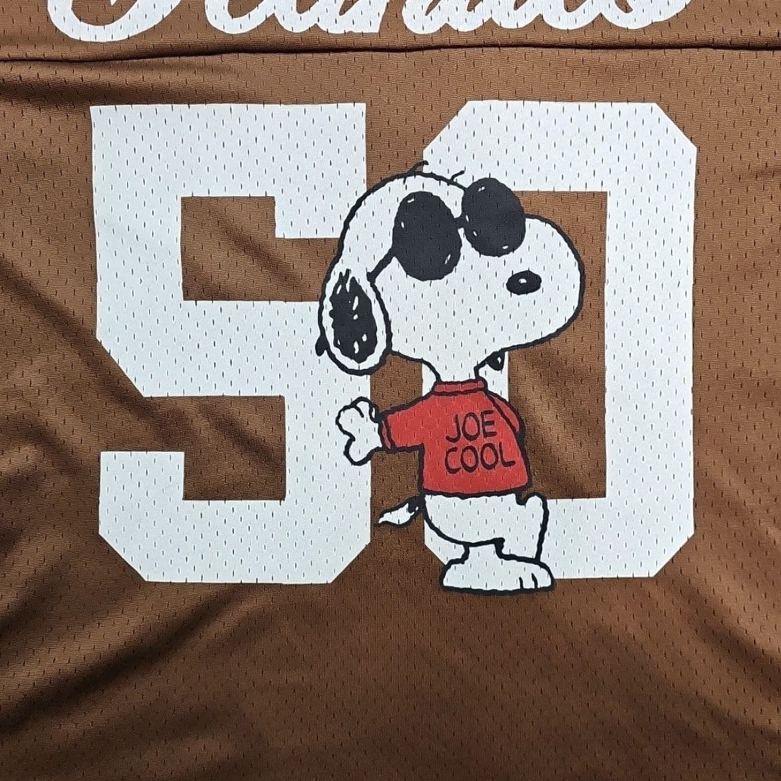 Vintage Hybrid Apparel Peanuts Snoopy Joe Cool #50 Football Jersey T-Shirt Adult 2XL Brown Short Sleeve Mens NFL Cartoon Sports Jerseys Size US XXL / EU 58 / 5 - 2 Thumbnail