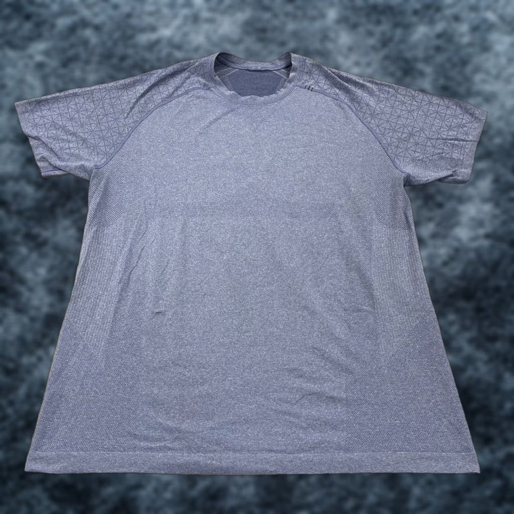 Lululemon Lululemon Shirt Mens XL Blue Heather Performance Gym Stretch Workout Lift Logo T-Shirt Size US XL / EU 56 / 4 - 1 Thumbnail