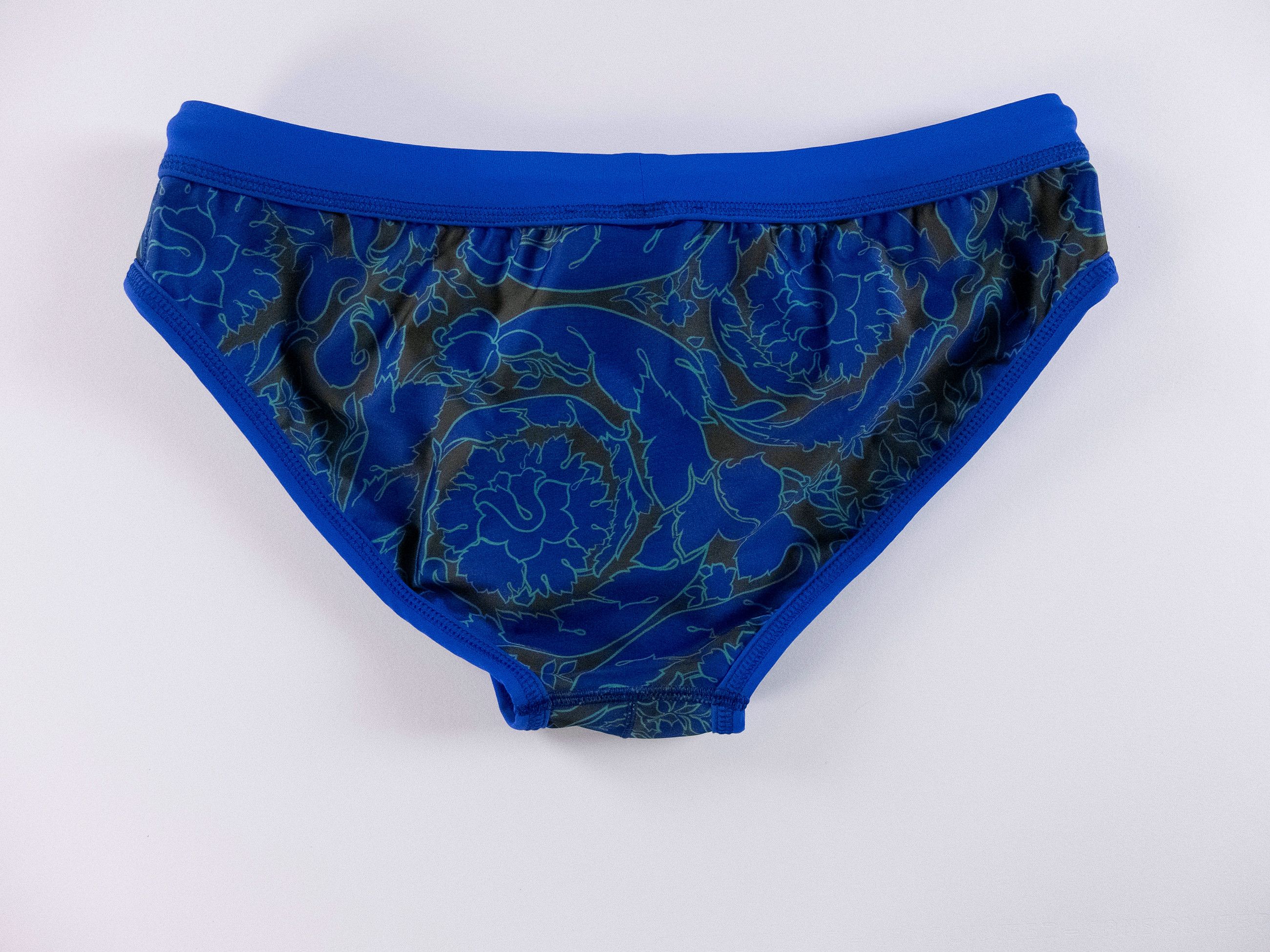 Versace VERSACE blue floral & logo print swim briefs 4 Medium trunks Size US 32 / EU 48 - 6 Thumbnail