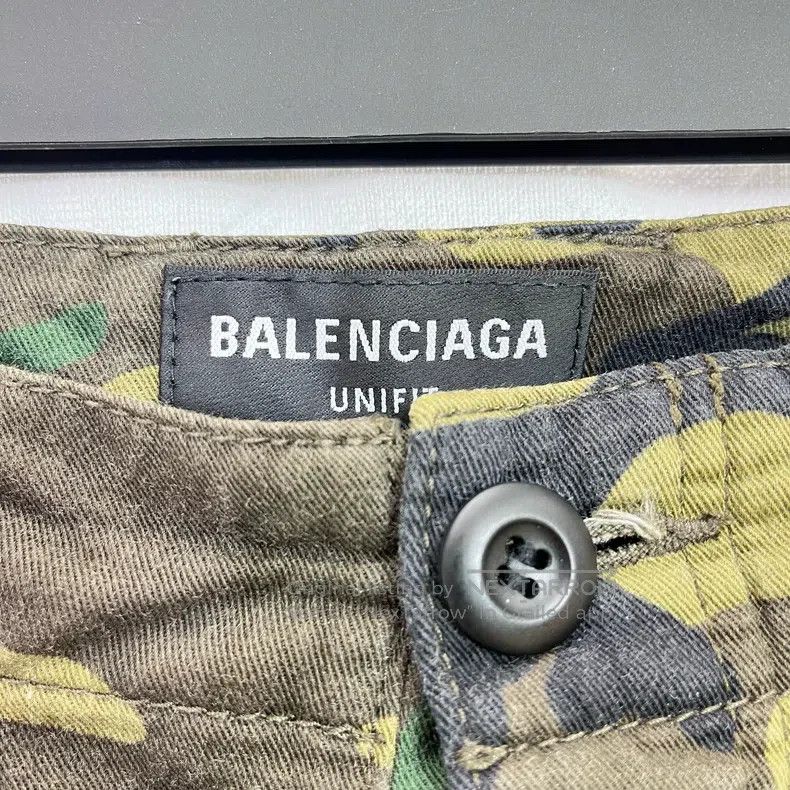 Balenciaga Balenciaga size S Faux Two Piece Camo Denim Pants Size US 27 - 3 Thumbnail