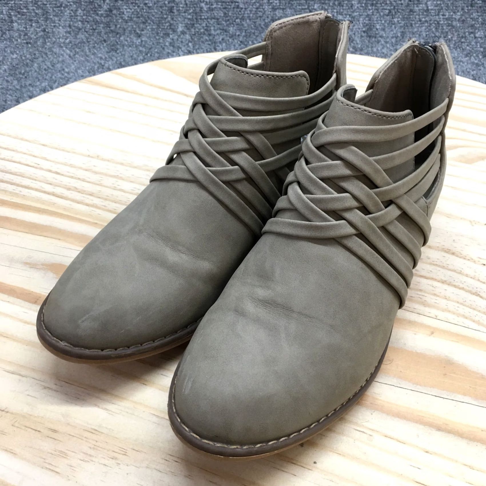 Vintage Rocket Dog Boots Womens 8 Casual Back Zip Ankle Bootie Gray Faux Leather Boots Size US 8 / IT 38 - 3 Thumbnail