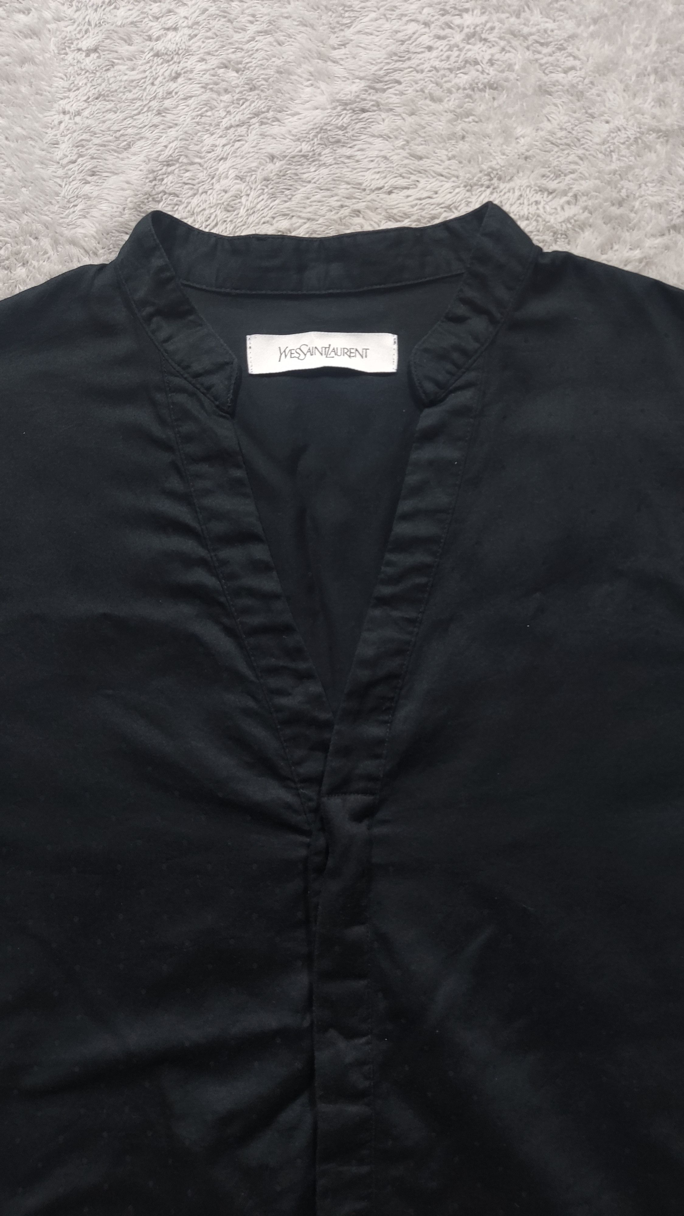 Designer × Yves Saint Laurent YVES SAINT LAURENT BLACK V-NECK BUTTON-UP SHIRT Size M / US 6-8 / IT 42-44 - 3 Thumbnail