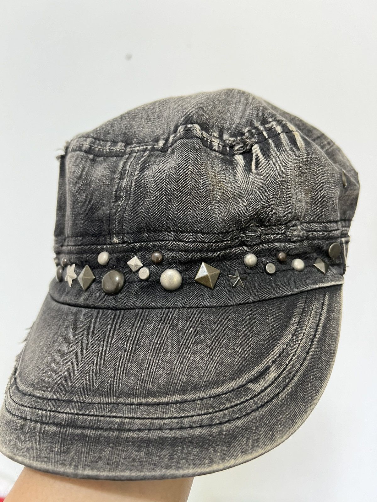 Beauty Beast × Hysteric Glamour × If Six Was Nine JAPANESE STUDDED DISTRESSED PUNK CAP Size ONE SIZE - 1 Thumbnail