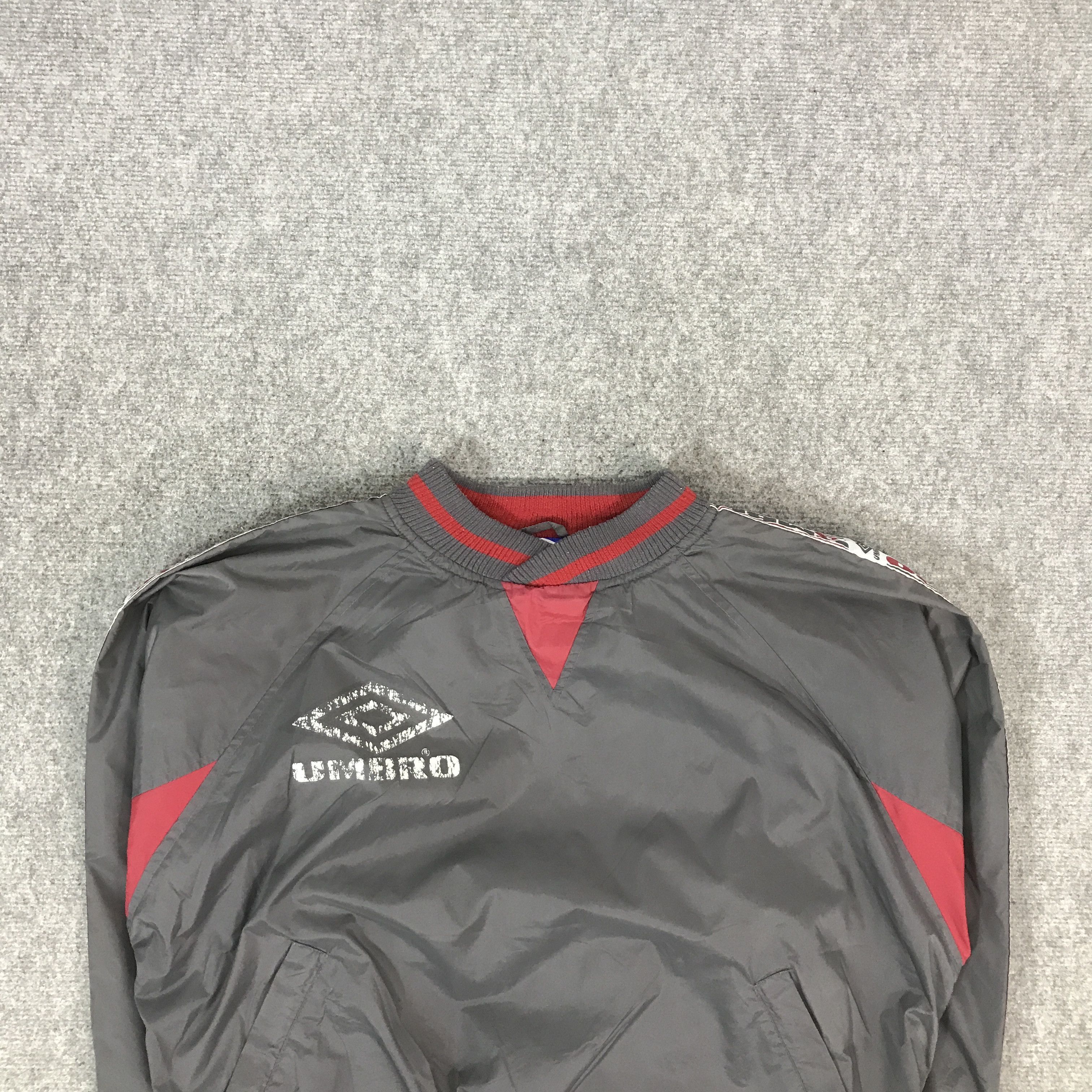 Umbro VTG UMBRO CRAP LOGO UMBRO SWEATSHIRT Size US M / EU 48-50 / 2 - 3 Thumbnail