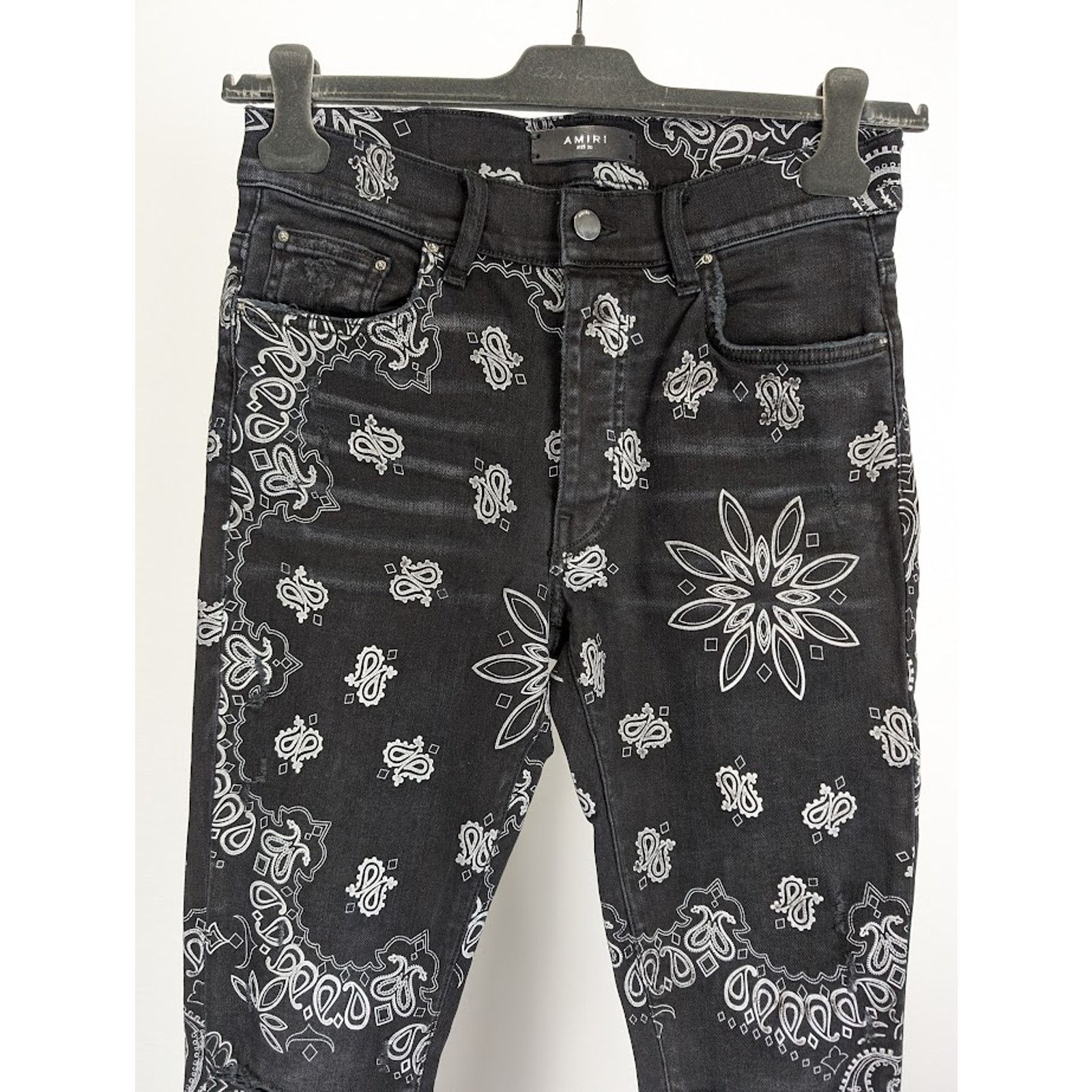 Amiri o1rshd1 Q:2 / Flocked Bandana Jeans in Aged Black Size US 38 / EU 54 - 2 Thumbnail