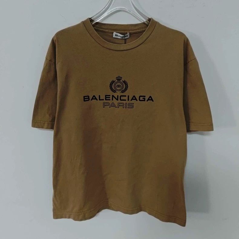 Balenciaga Balenciaga Beige Crown Short Sleeve Tee Size US S / EU 44-46 / 1 - 1 Thumbnail