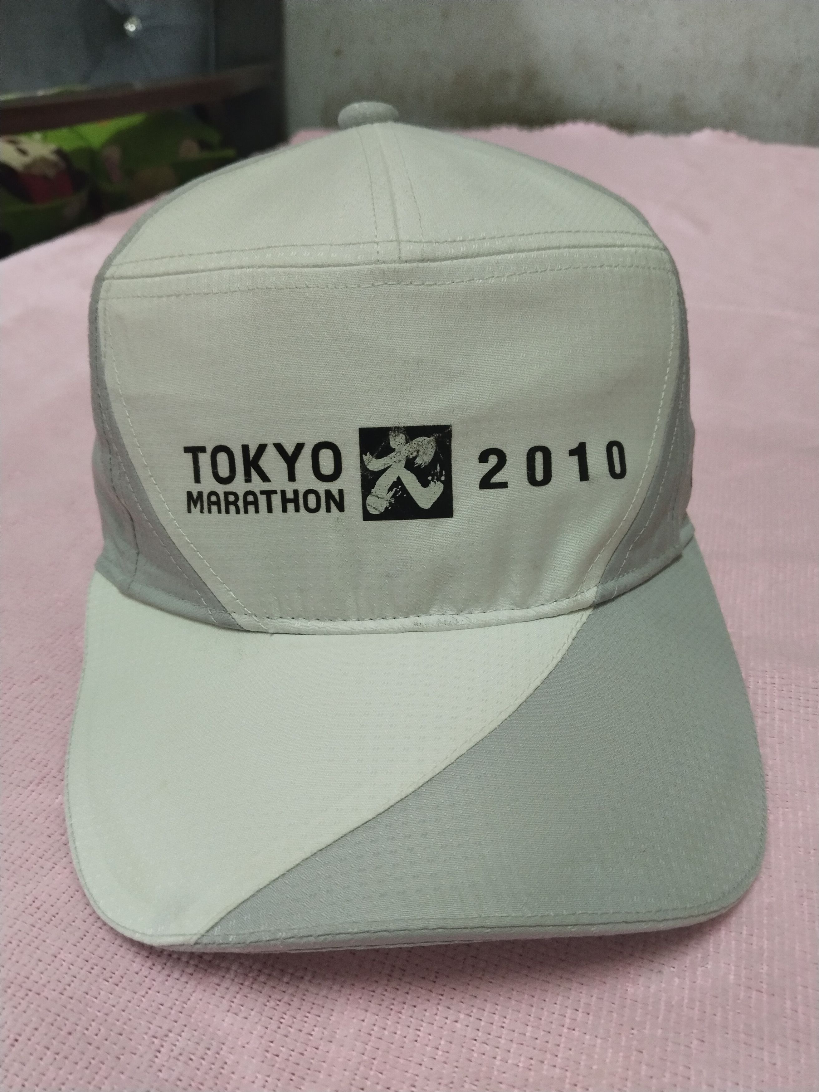 Asics VINTAGE 7 PANEL ASICS TOKYO MARATHON 2010 CAP Size ONE SIZE - 2 Thumbnail