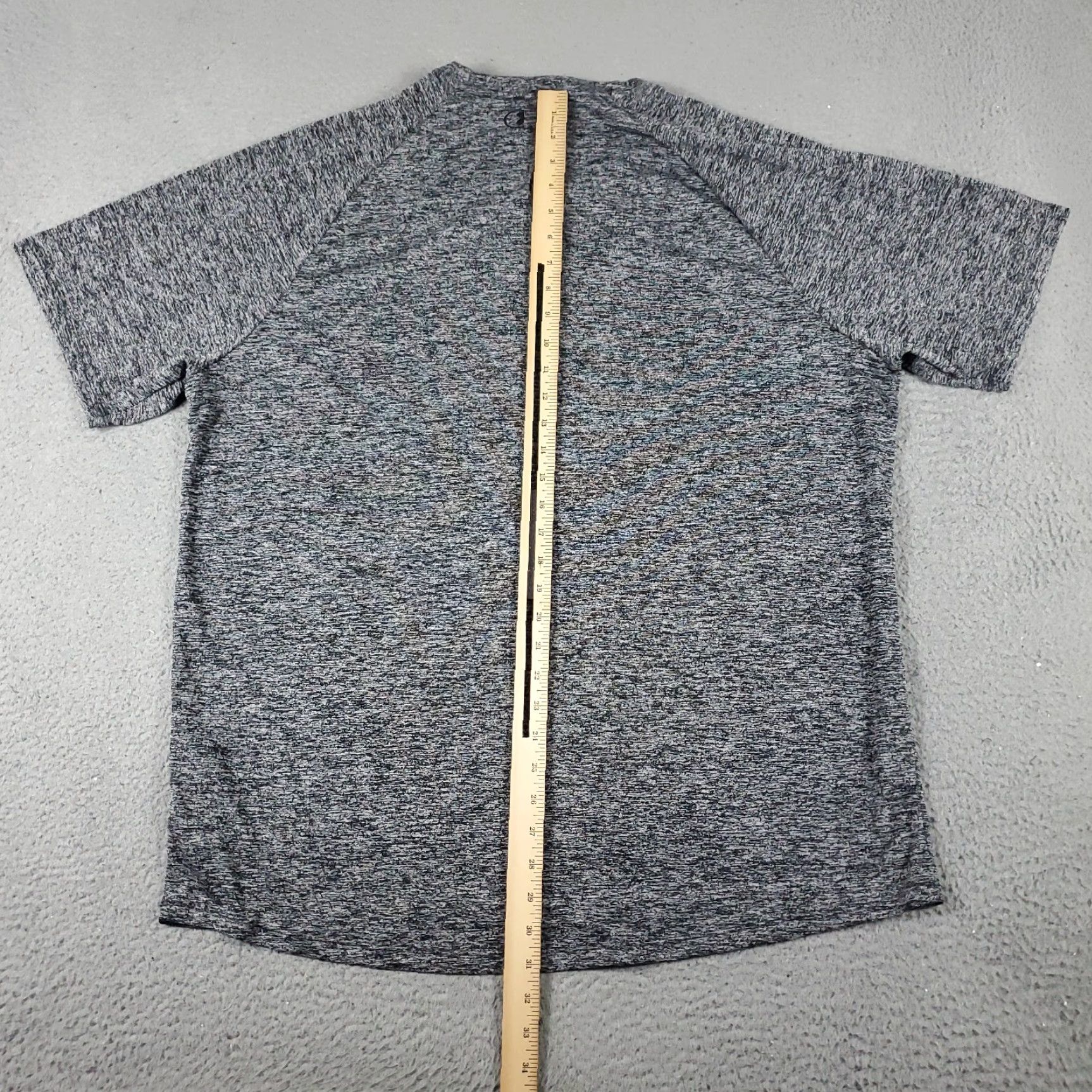 Under Armour Under Armour T Shirt Mens 2XL Gray Active Workout Short Sleeve Shirt Mens Gray 2XL Under Armour Sports T-Shirt Size US XXL / EU 58 / 5 - 4 Thumbnail