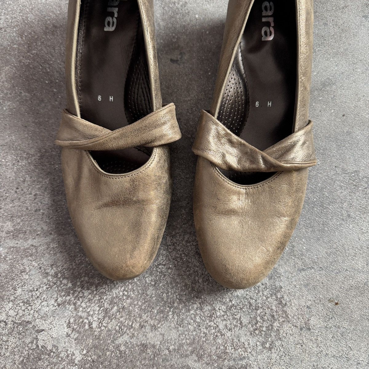 If Six Was Nine Avant Garde Vintage Real Faded Leather Heel Flat Boots Size US 9 / IT 39 - 7 Thumbnail