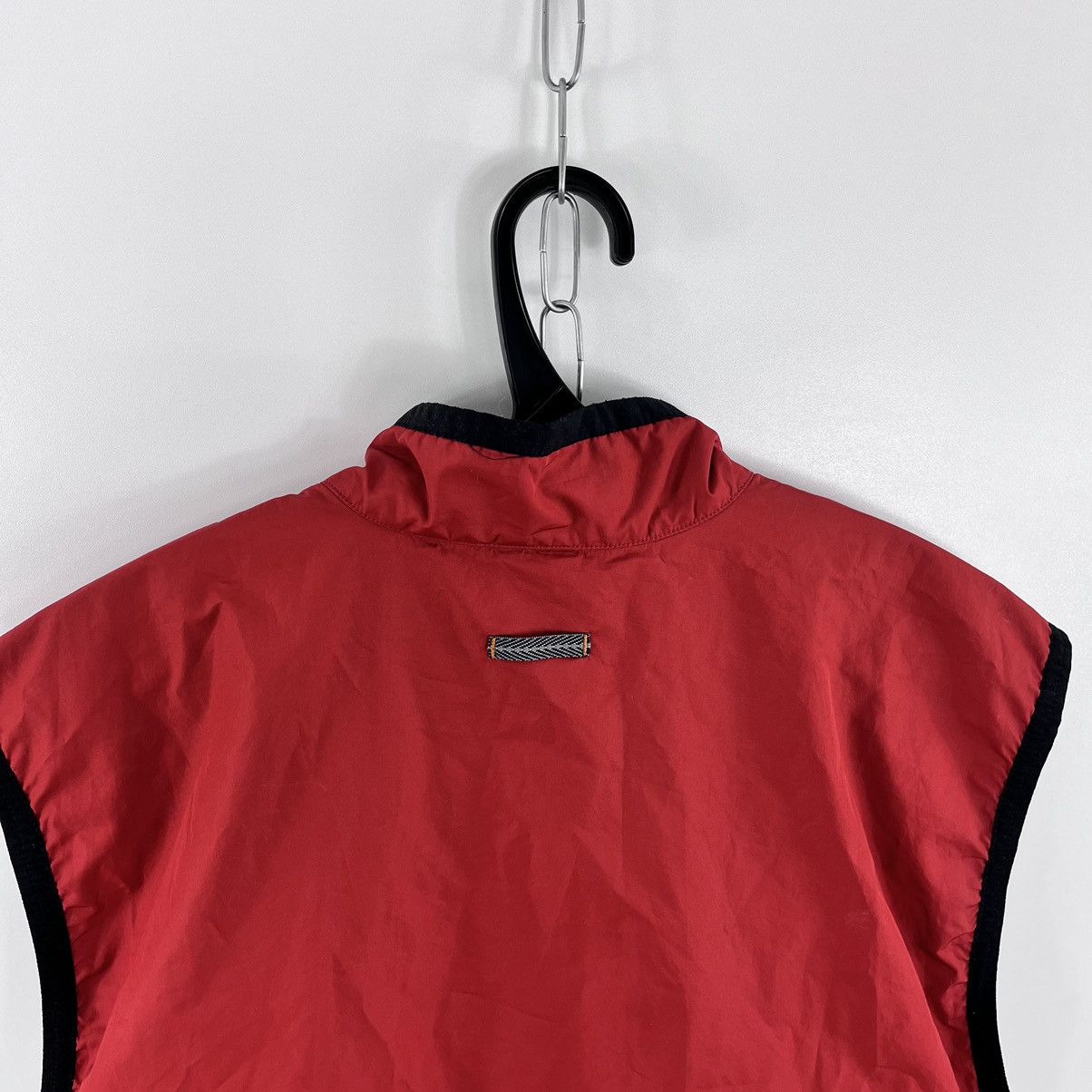 Nike Vintage Nike Nylon Embroidery Swoosh Logo Red Vest Size L Size US M / EU 48-50 / 2 - 9 Thumbnail