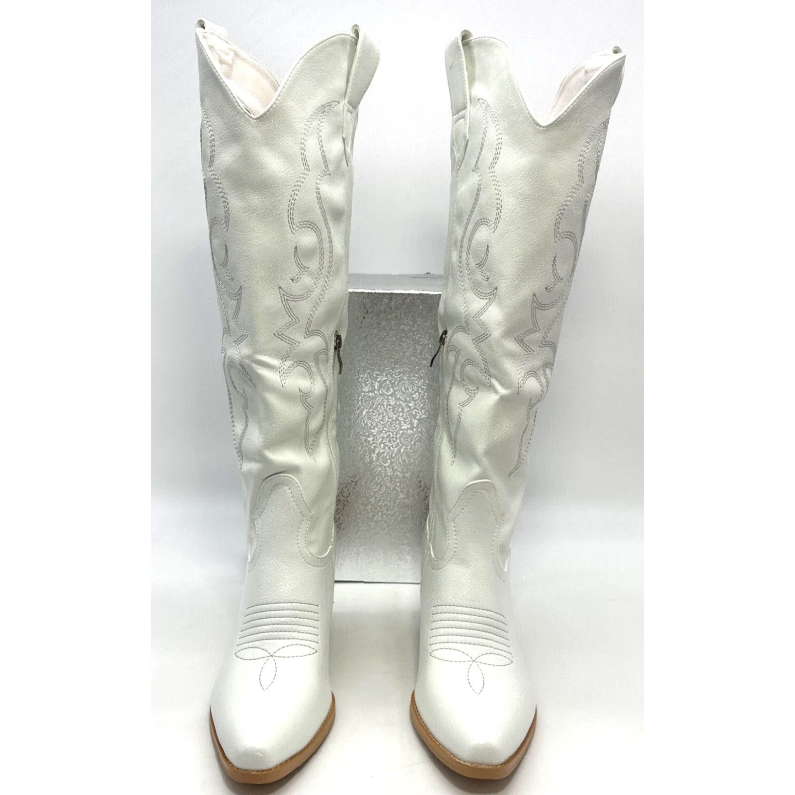 Vintage Platikly White Embroidered Knee High Vegan Leather Cowboy Boots Women Size 8 Size US 8 / IT 38 - 3 Thumbnail