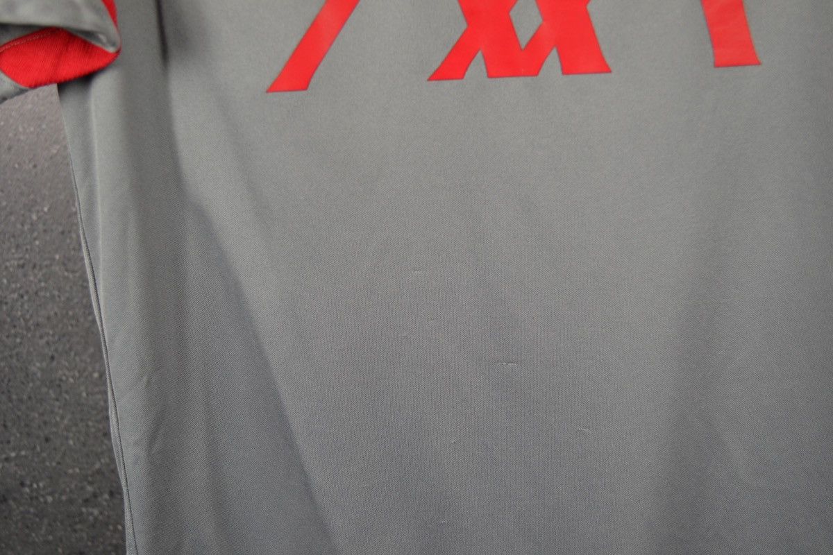 Nike Liverpool Training Football Shirt Nike Soccer Jersey Size M Size US M / EU 48-50 / 2 - 6 Thumbnail