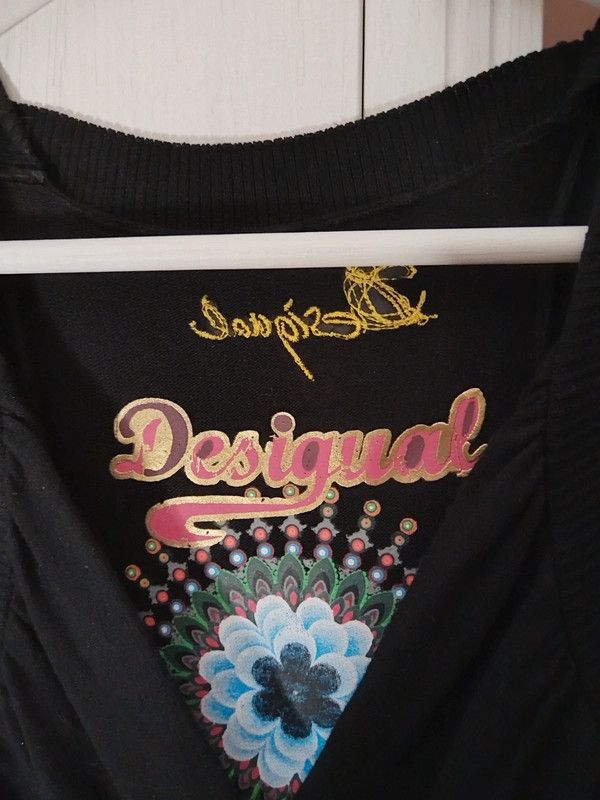 Desigual Desigual fitted black dress Size M / US 6-8 / IT 42-44 - 2 Thumbnail