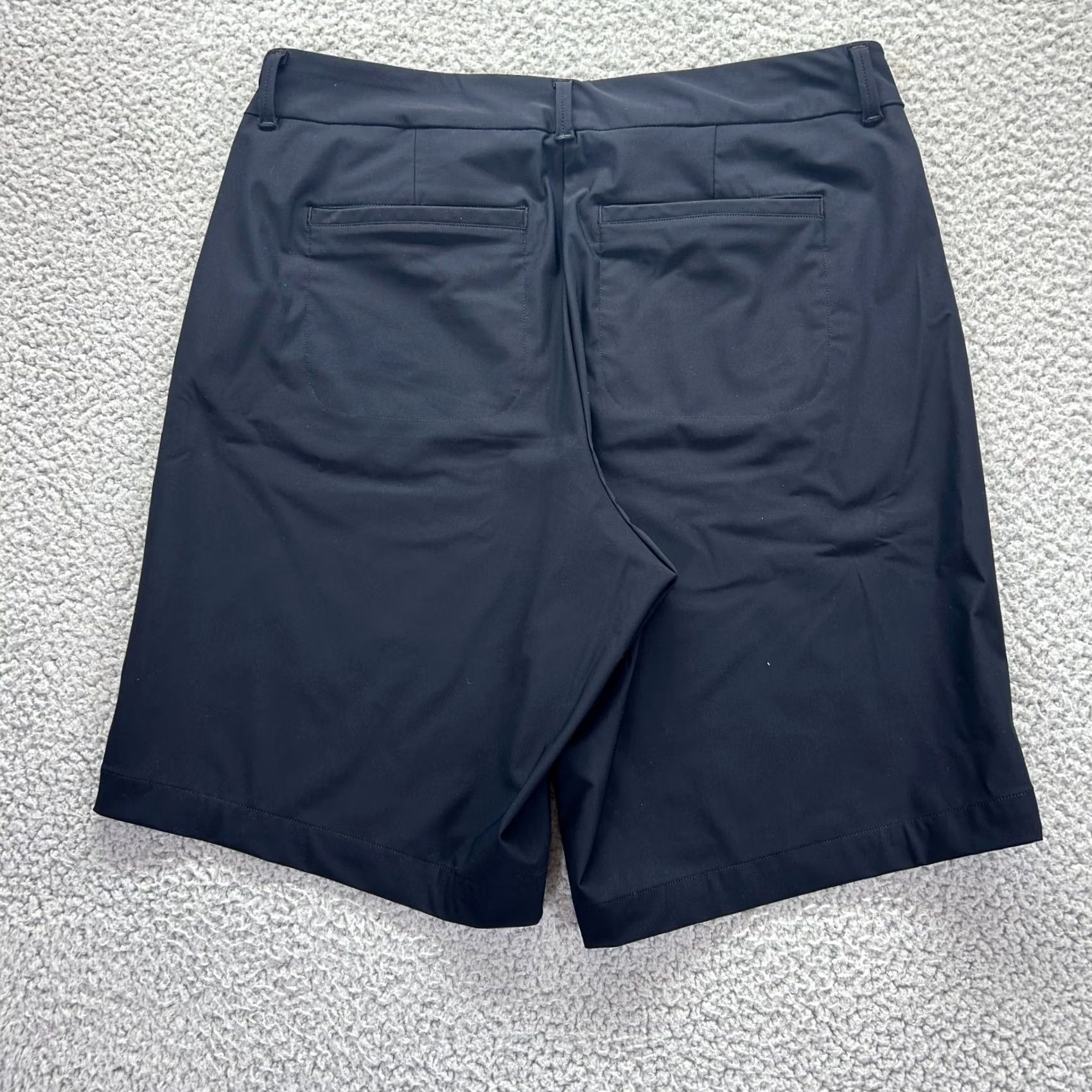 Spanx Spanx Shorts Womens Medium Black Chino Stretch Pull On Casual | Regular Fit | Nylon Blend | High Rise | Pockets | Solid Pattern Size 32" / US 10 / IT 46 - 2 Thumbnail