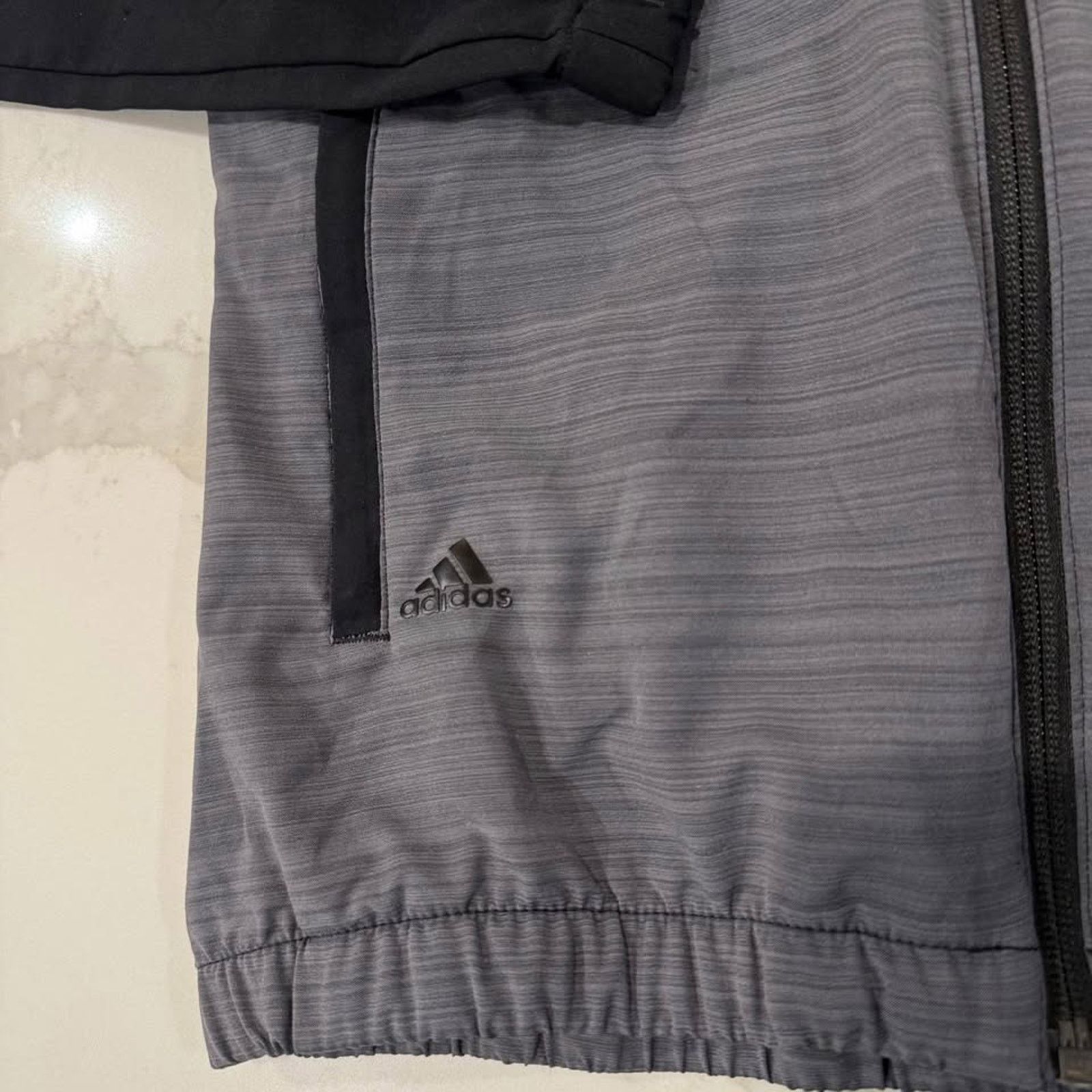Adidas Adidas Essentials Full Zip Golf Wind Jacket Women's XS Gray Size XS / US 0-2 / IT 36-38 - 3 Thumbnail