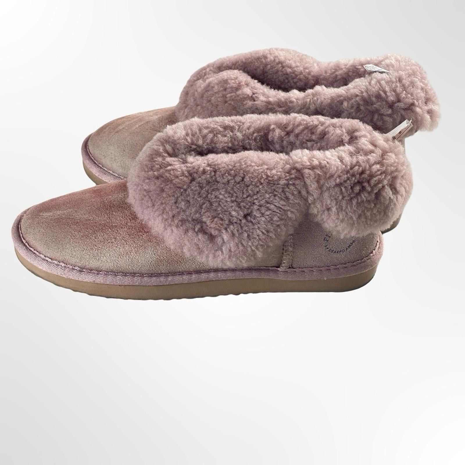 Other Fireside Cozy Pink Shearling Women's Shoes in size 8 Size US 8 / IT 38 - 3 Thumbnail