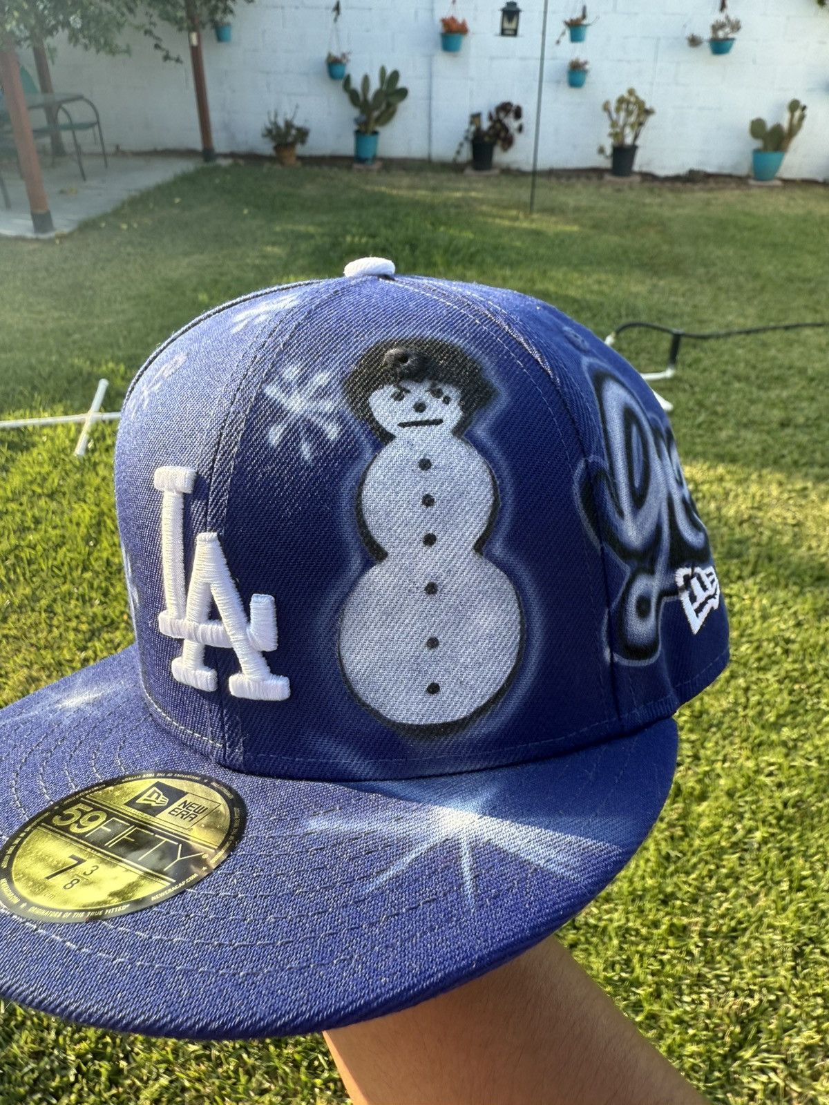 New Era 7 3/8 Airbrushed Fitted Dodger Hat Size ONE SIZE - 2 Thumbnail