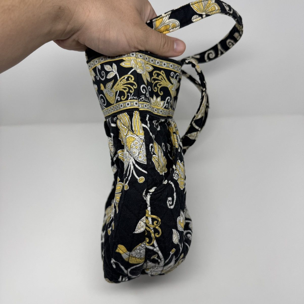 Vera Bradley VERA BRADLEY Yellow Bird Morgan Bucket Purse Zip Retired Size ONE SIZE - 5 Thumbnail