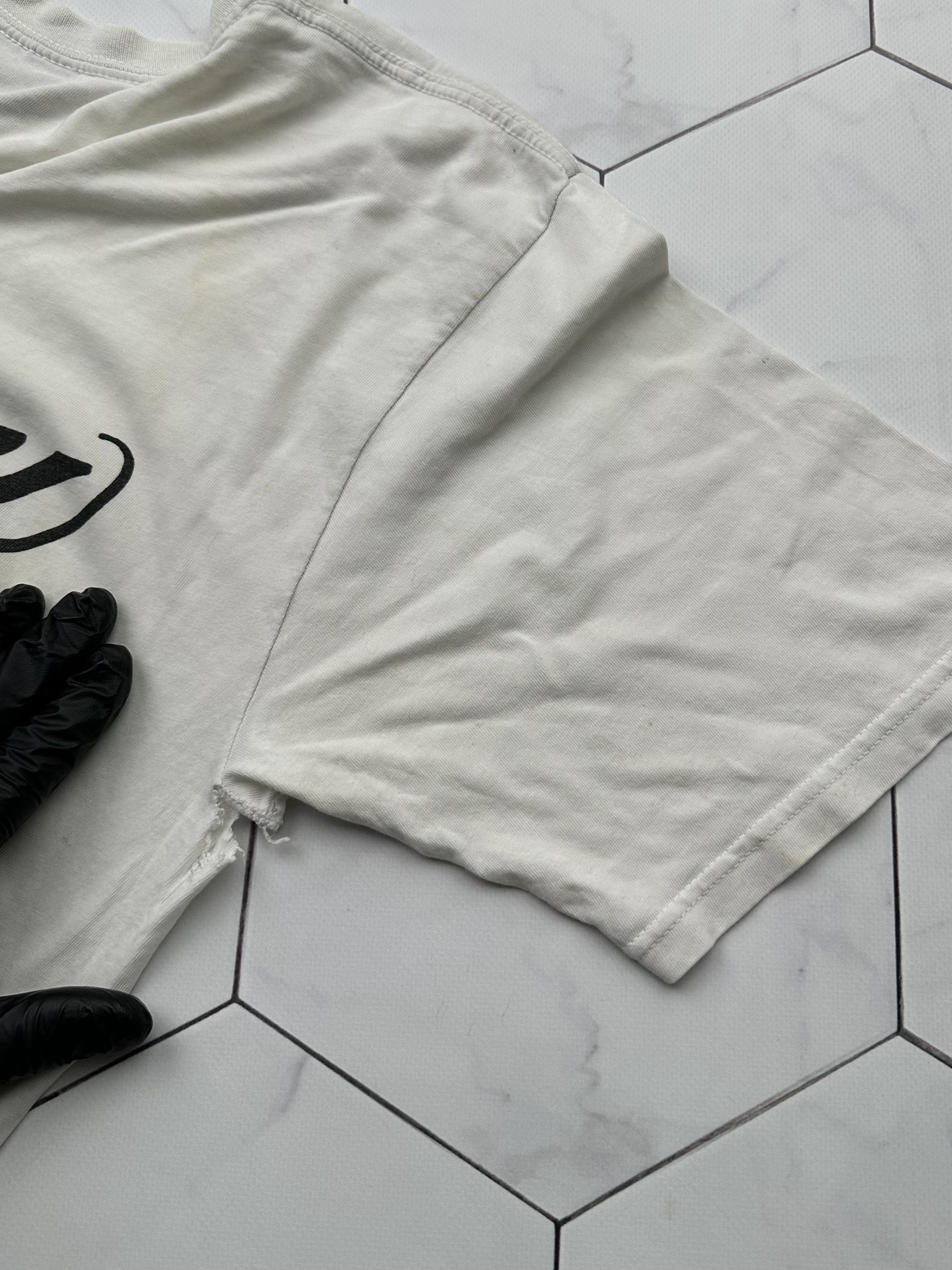 Stussy Stussy Thrashed Distressed Vintage T-Shirt (B204) Size US M / EU 48-50 / 2 - 14 Thumbnail