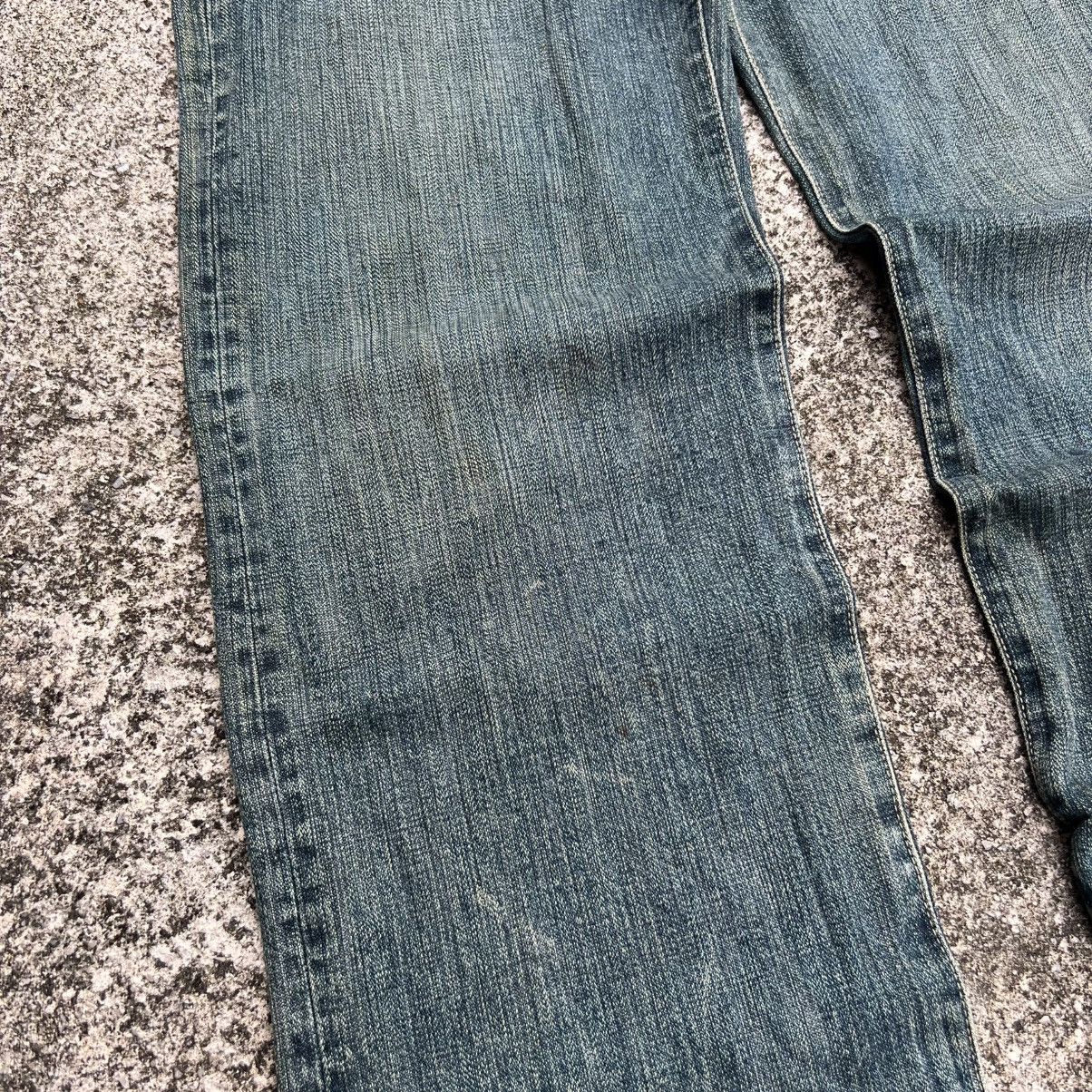 Japanese Brand “RARE” VINTAGE FADED BLUE JEANS WITH RARE ANGLED POCKETS Size US 33 - 6 Thumbnail