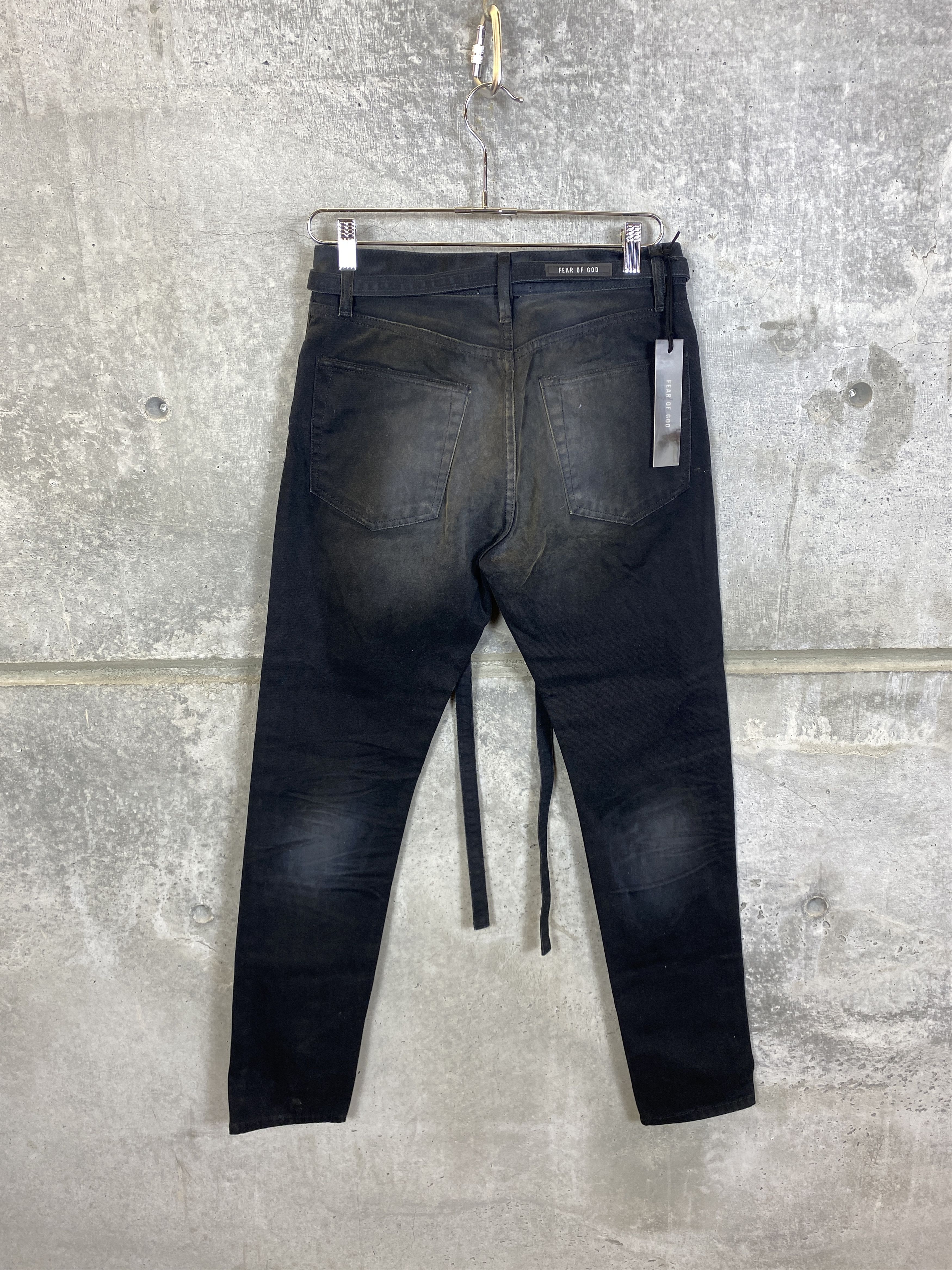 Fear of God NWT FEAR OF GOD BLACK VINTAGE WASH DENIM JEAN Size US 29 - 2 Thumbnail