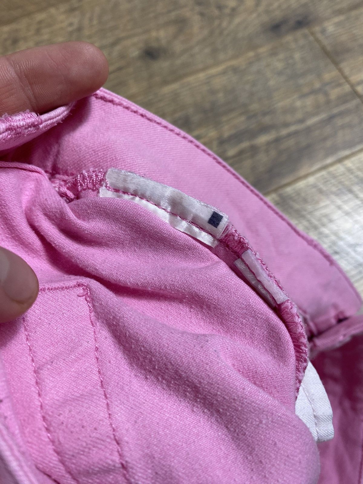 Tommy Hilfiger Rare Tommy Hilfiger Pink Denim Avant Garde Mini Skirt Y2K 8 Size 30" / US 8 / IT 44 - 4 Thumbnail