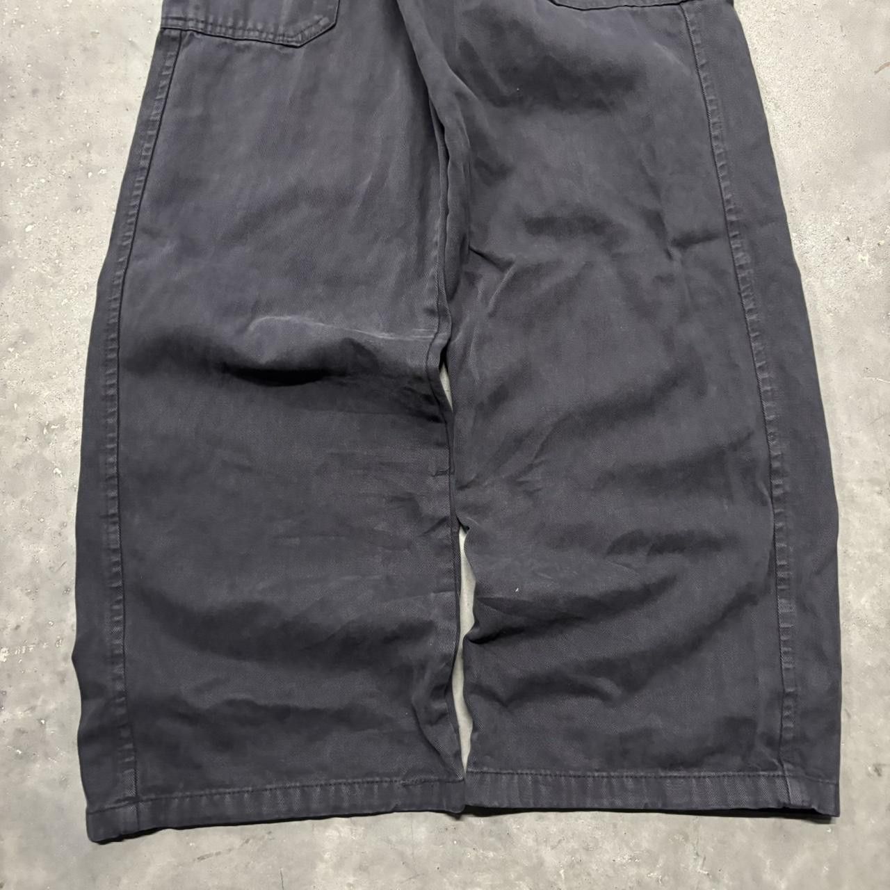 Japanese Brand × Vintage Crazy Vintage Y2K/2000s Black Streetwear Essential Cargo Pants! Size US 27 - 6 Thumbnail