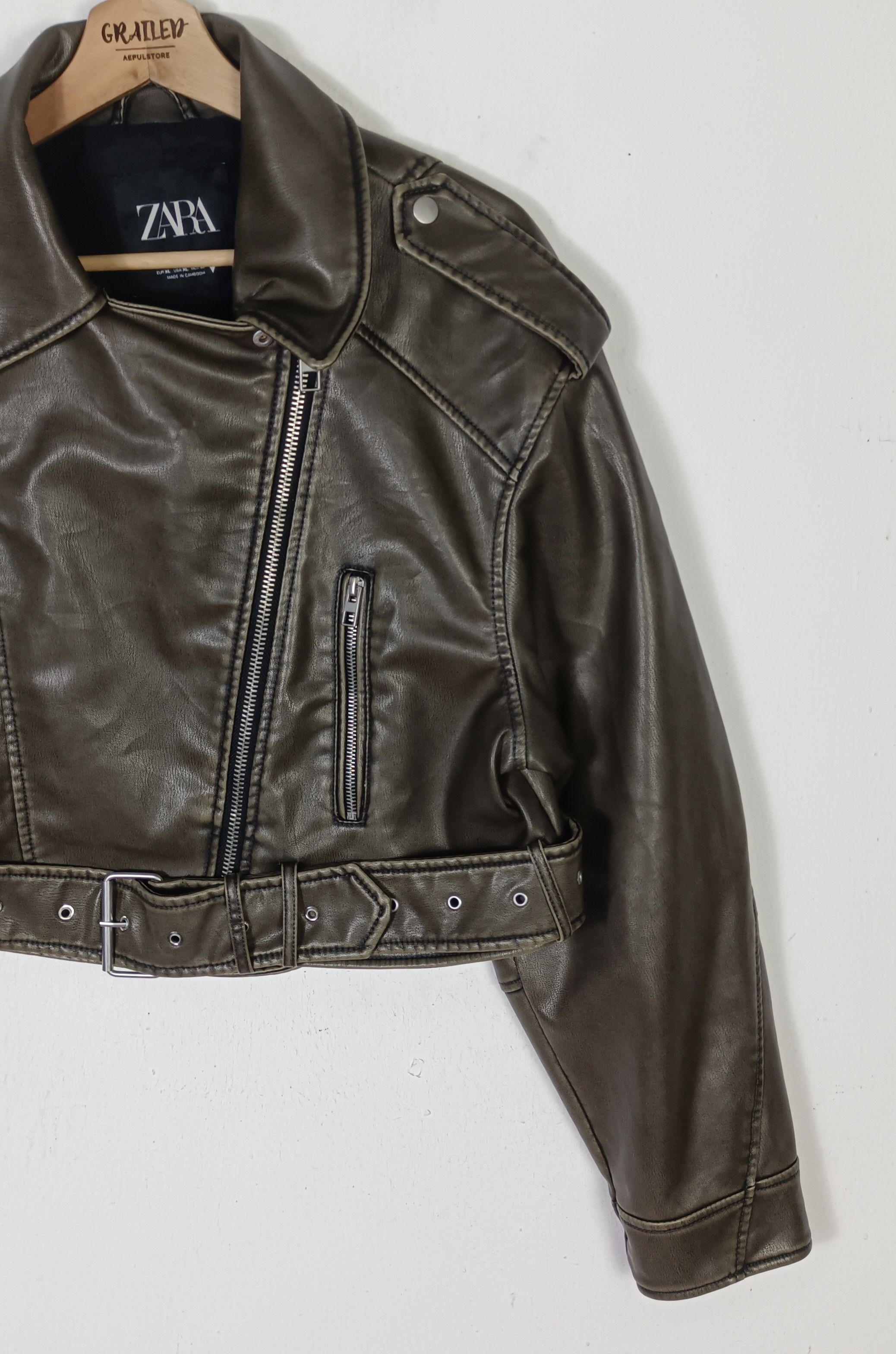 Le Grande Bleu (L.G.B.) ZARA Cropped Leather Jacket Size M / US 6-8 / IT 42-44 - 4 Thumbnail