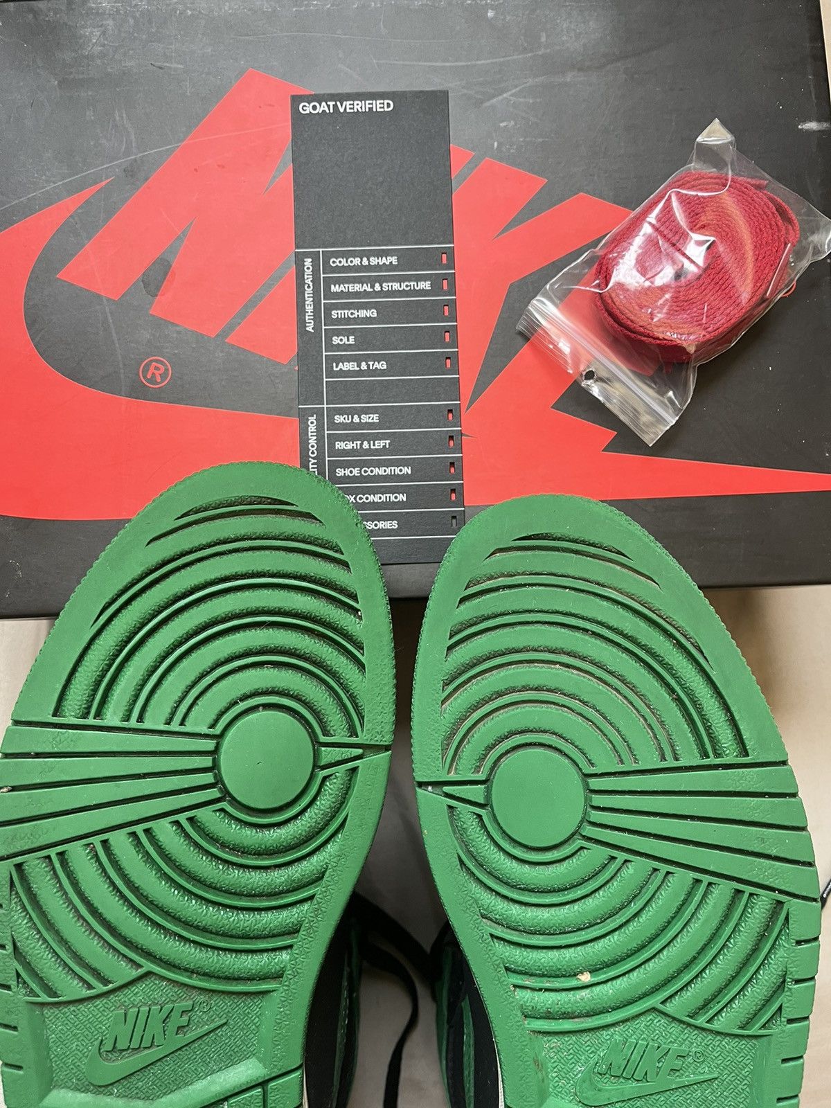 Jordan Brand × Nike Jordan 1s Pine Green 2.0 Size US 9.5 / EU 42-43 - 4 Thumbnail