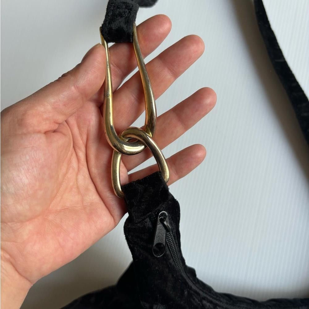 Designer Y2K Shoulder Black Velvet Purse Size ONE SIZE - 3 Thumbnail