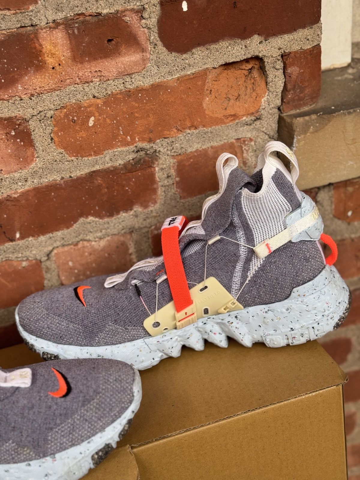 Nike Nike space hippie 03 Size US 10.5 / EU 43-44 - 2 Thumbnail