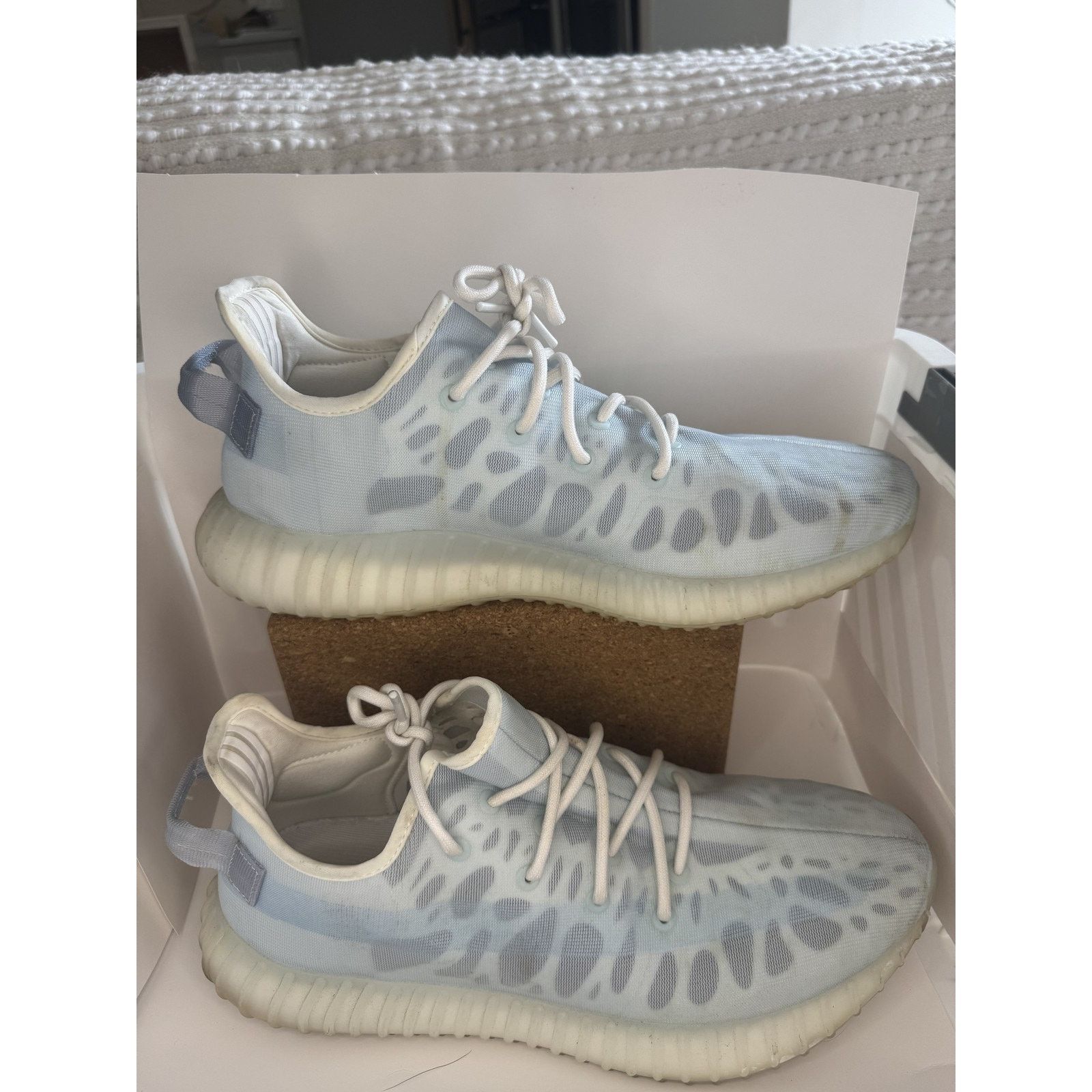 adidas gazelle silver green womens adidas Yeezy Boost 350 V2 Flax  BD Heats