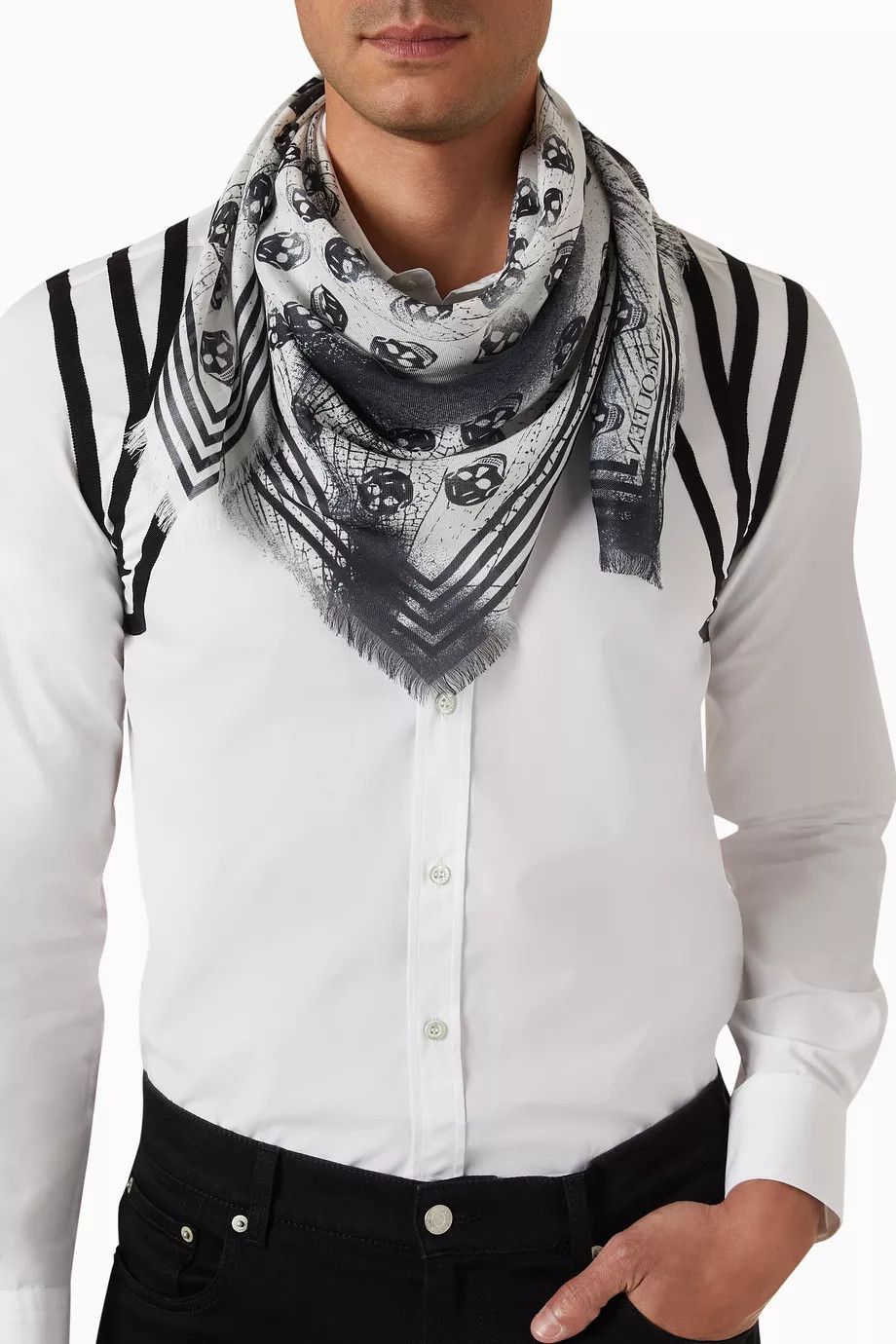 Alexander McQueen ALEXANDER MCQUEEN Dragonfly Biker white & black modal scarf Size ONE SIZE - 2 Thumbnail