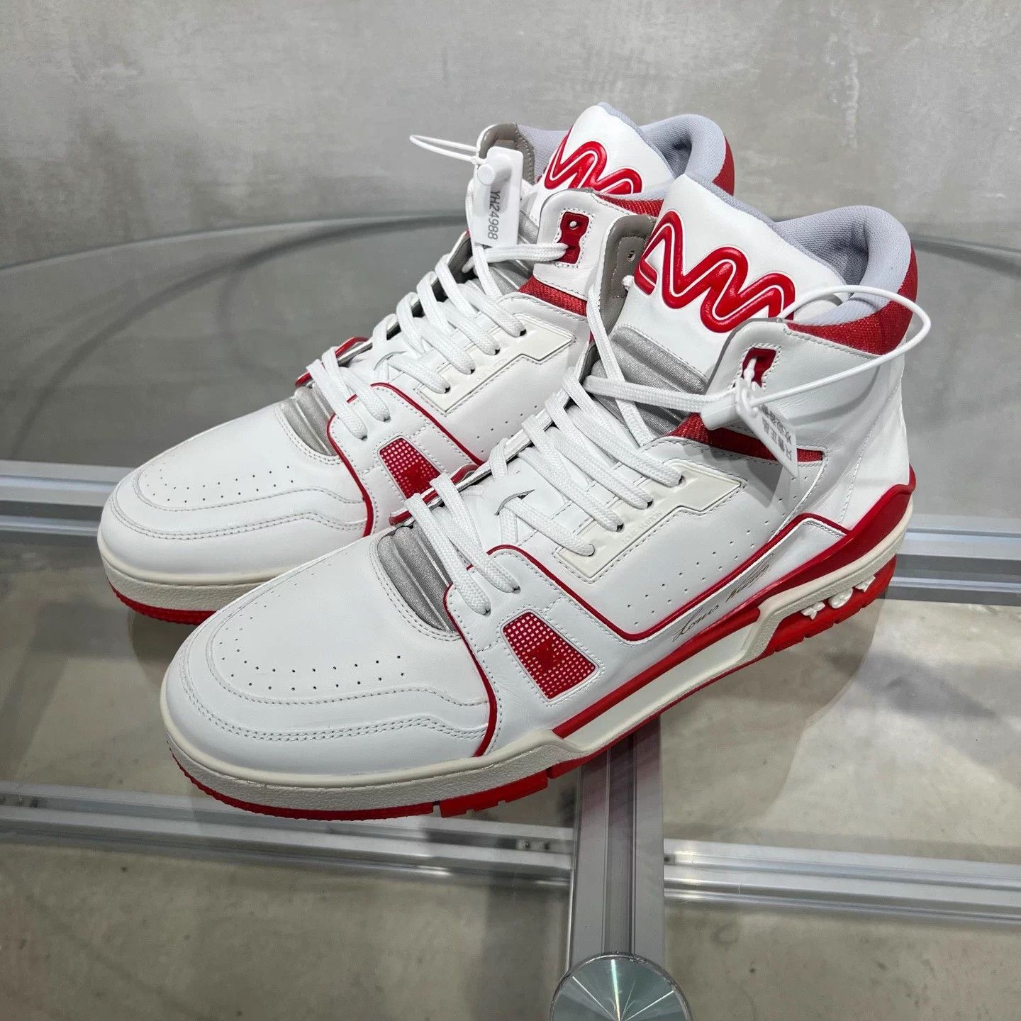 Louis Vuitton LV Trainer City Limited White Red UK8 (42) Size US 8 / EU 41 - 2 Thumbnail