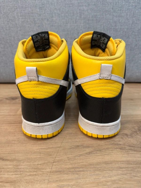 Nike Nike Dunk High White Varsity Maize 2011 Wu Tang Clan Rare 45 Size US 11 / EU 44 - 8 Thumbnail