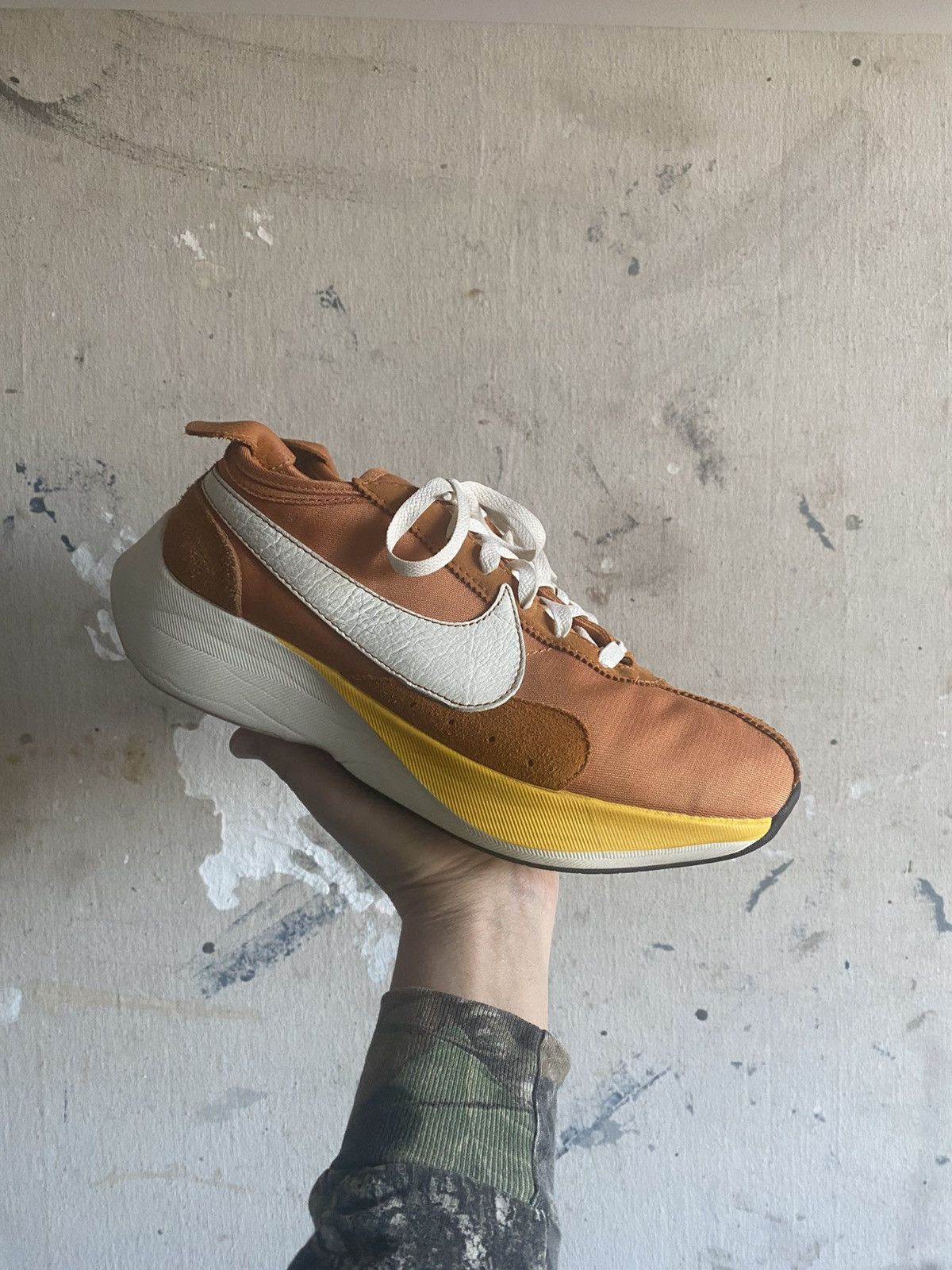 Nike NIKE Moon Racer QS Amarillo *RARE* Size US 10 / EU 43 - 2 Thumbnail