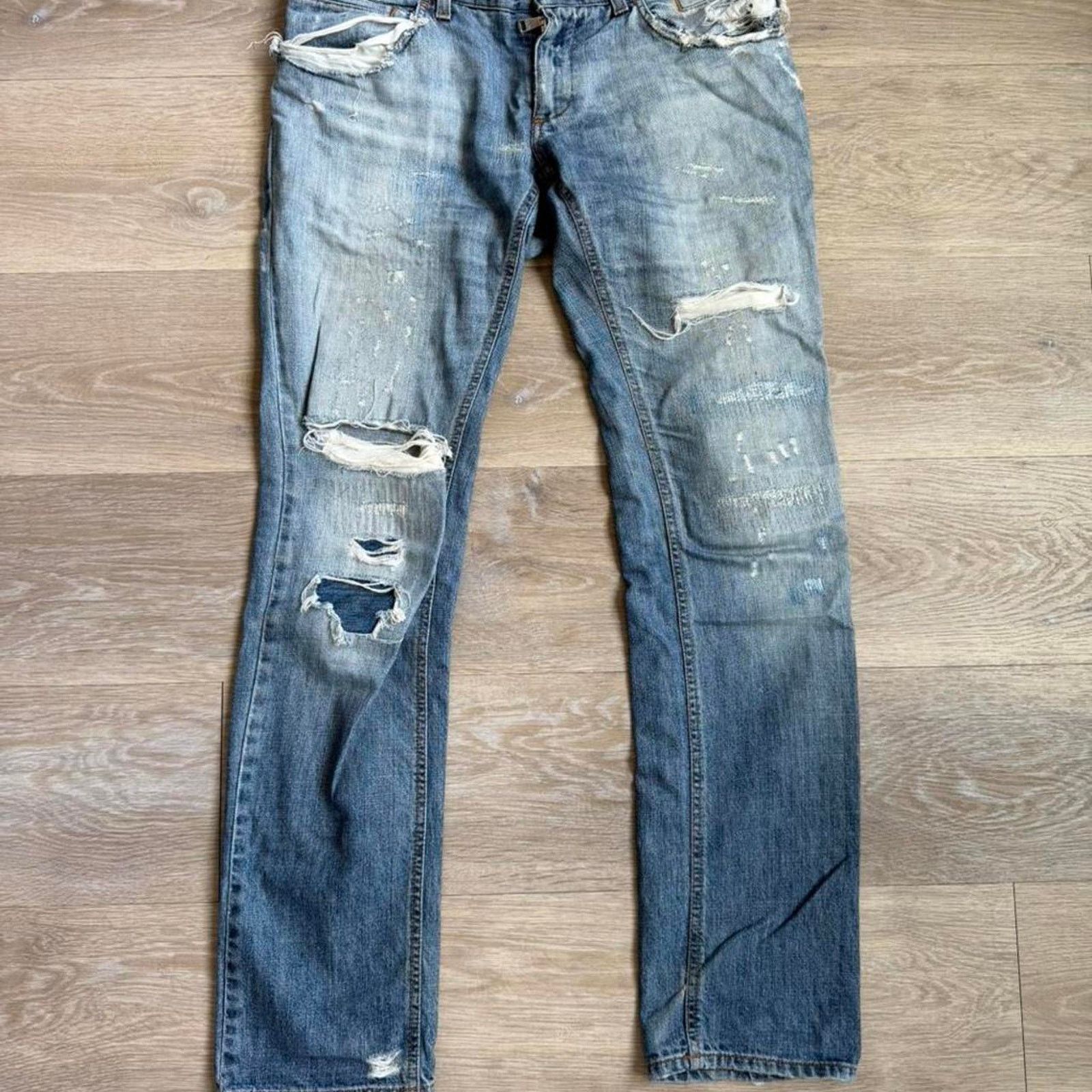 Dolce & Gabbana Dolce & Gabbana Distressed Denim Jeans Light Blue Y2K Size US 32 / EU 48 - 1 Thumbnail