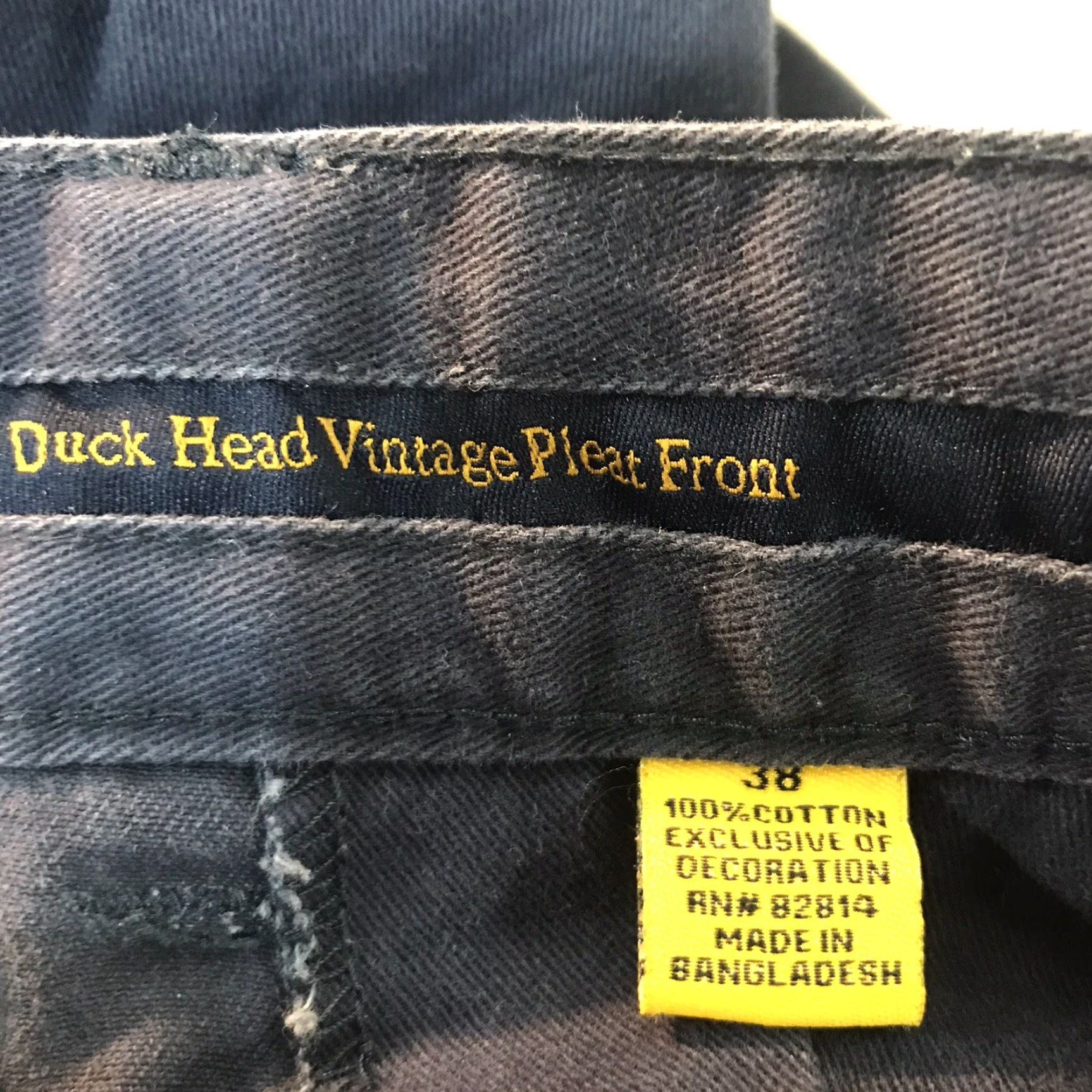 Vintage VINTAGE Duckhead Men's Pants Size 38x30 Cotton Khaki Pleated Straight Fit Casual Workwear Size US 38 / EU 54 - 7 Thumbnail